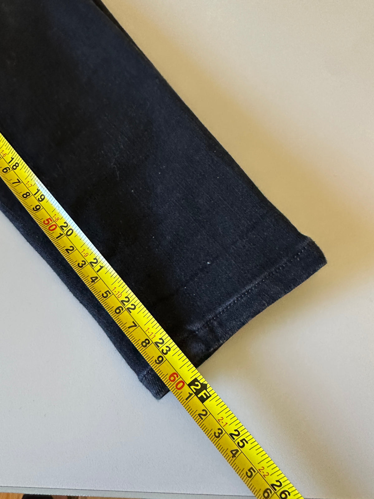American Eagle Next Level Stretch Skinny Jeans in Black | Size 4 Short