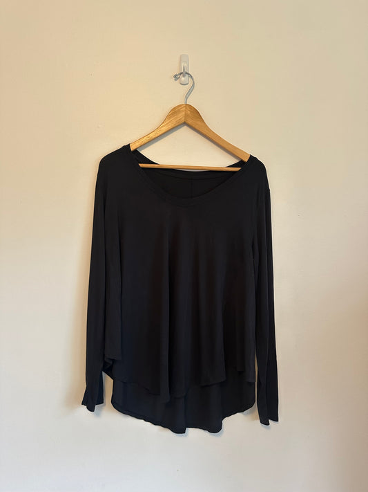 Lululemon Black Long Sleeve Scoop Neck High Low Relaxed Fit Top