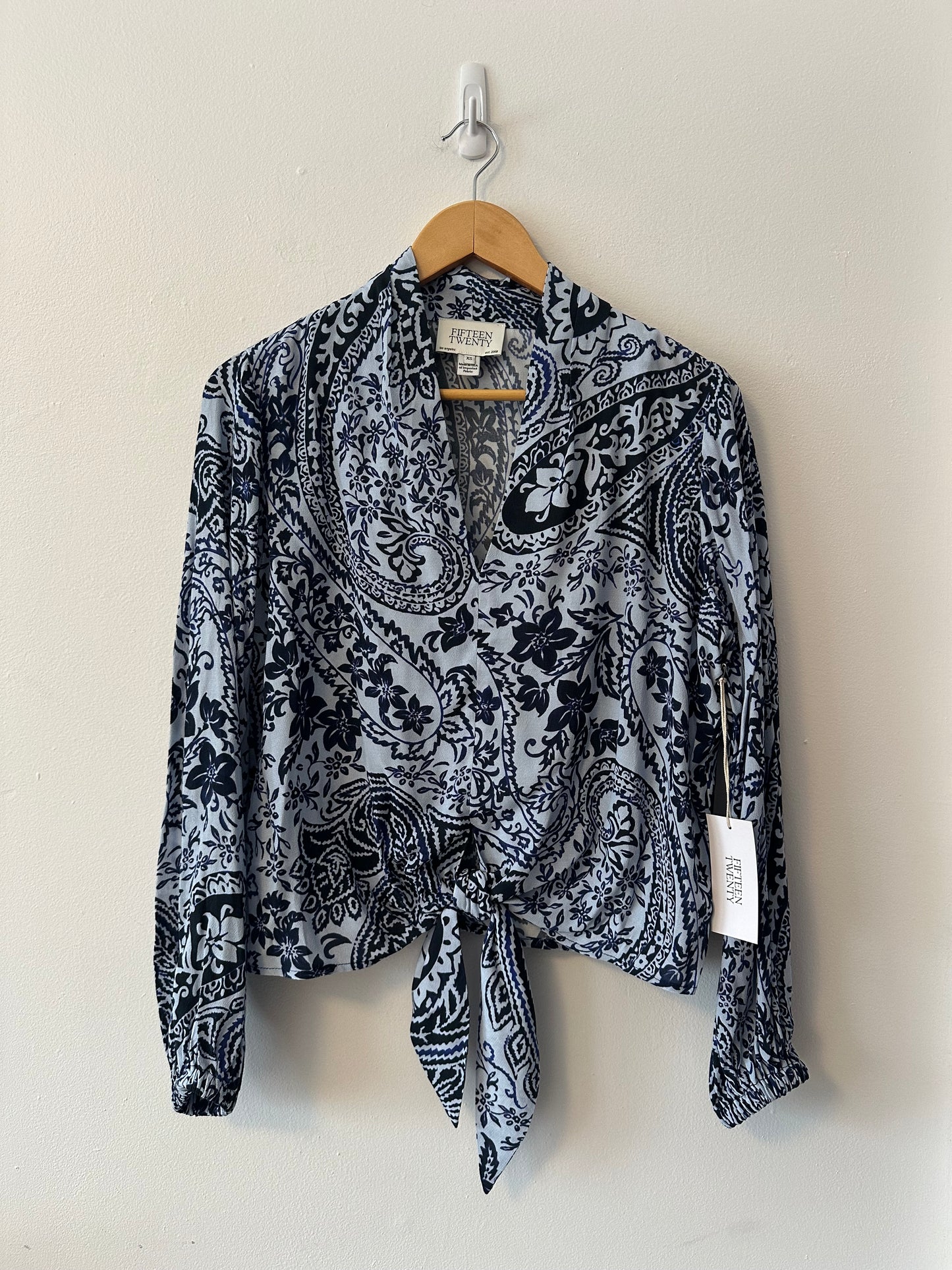 NWT Fifteen Twenty Scarlet Tie Front Blue Paisley Top | Size XS