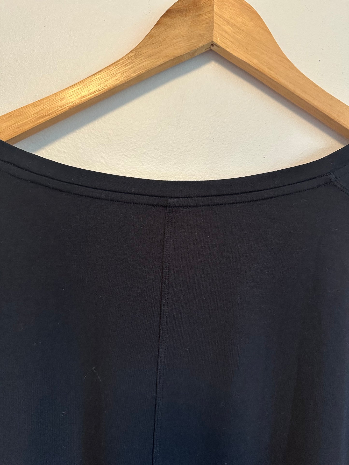 Lululemon Black Long Sleeve Scoop Neck High Low Relaxed Fit Top