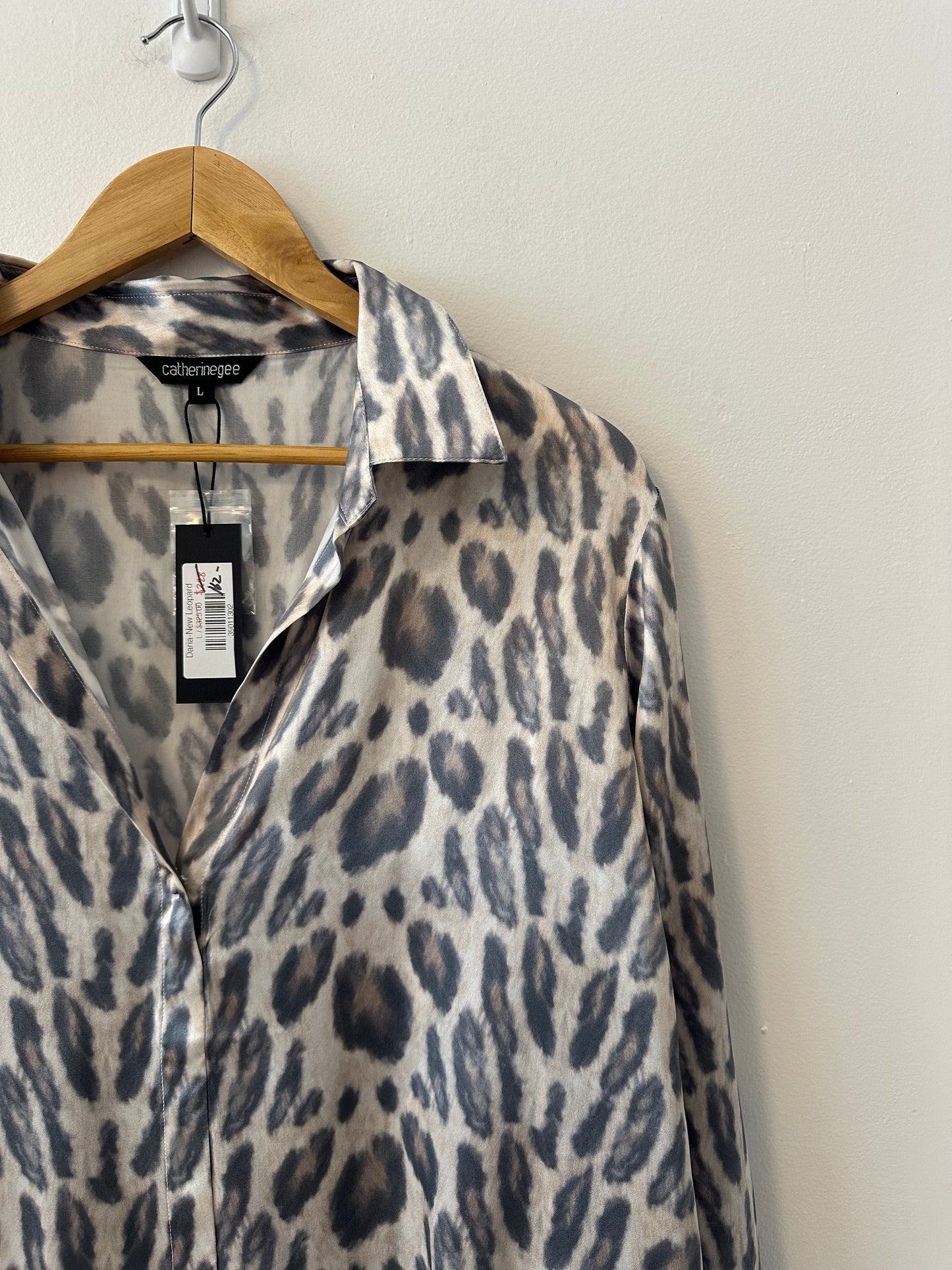 NWT Catherine Gee Daria French Cuff Silk Blouse - New Leopard | Size Large