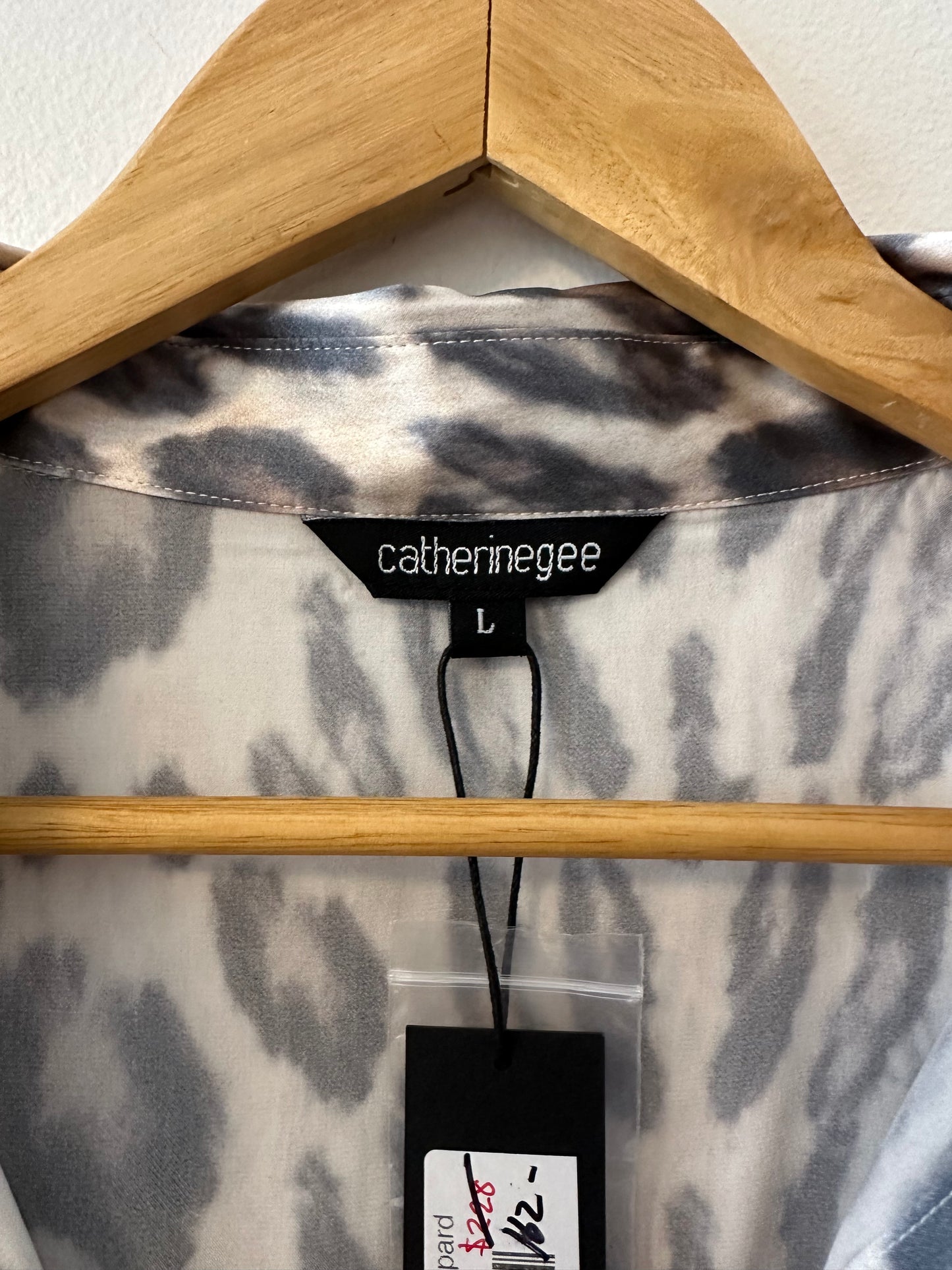 NWT Catherine Gee Daria French Cuff Silk Blouse - New Leopard | Size Large