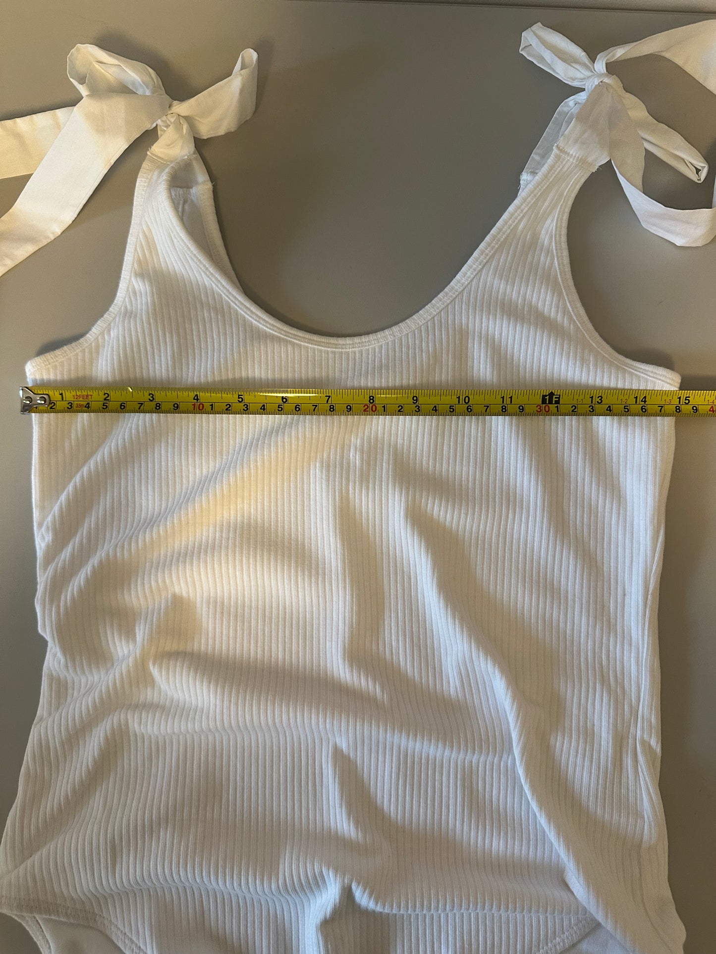 Old Navy White Tie Shoulder Ribbed Scoop Neck Bodysuit | Size Medium