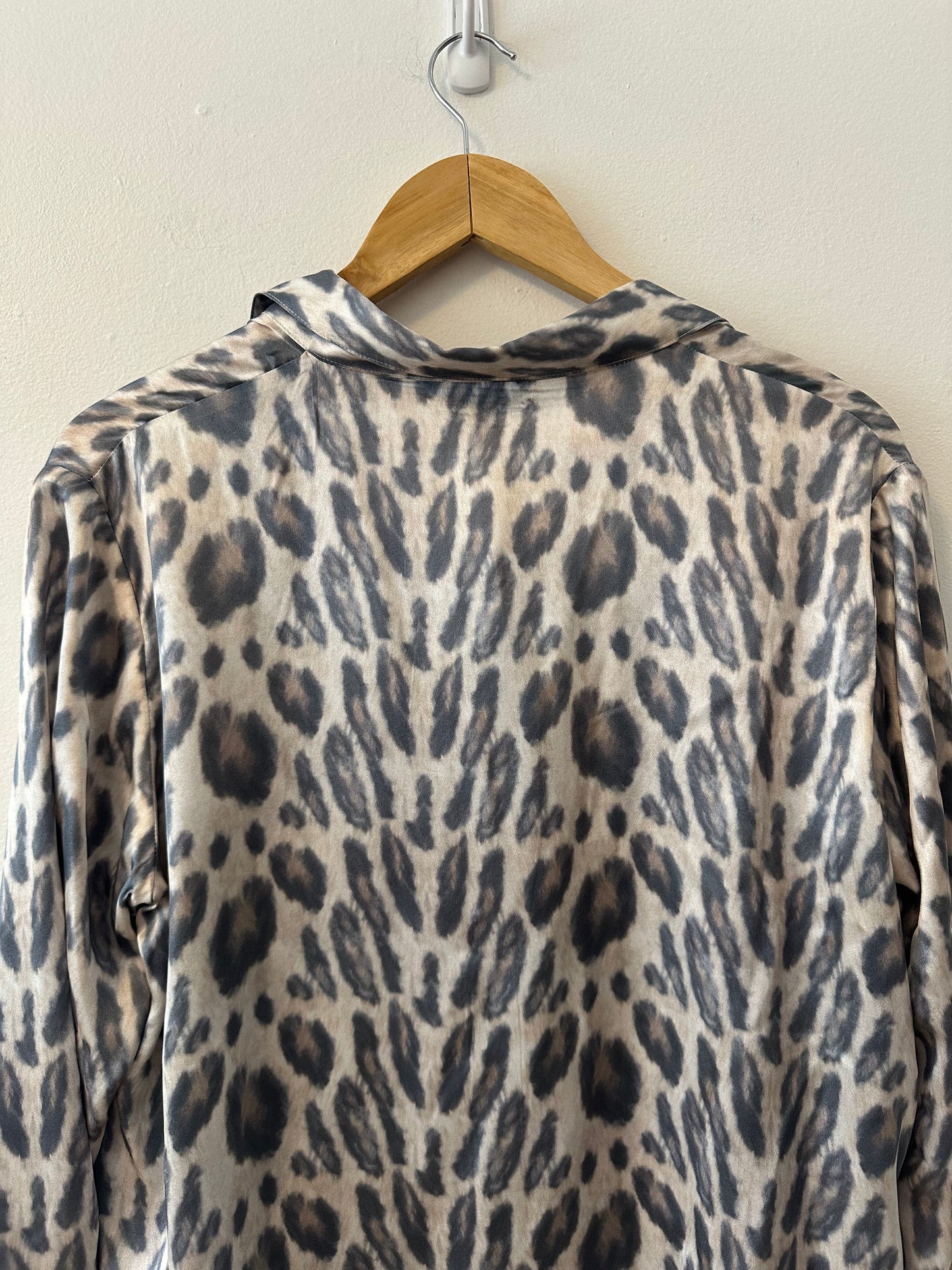 NWT Catherine Gee Daria French Cuff Silk Blouse - New Leopard | Size Large
