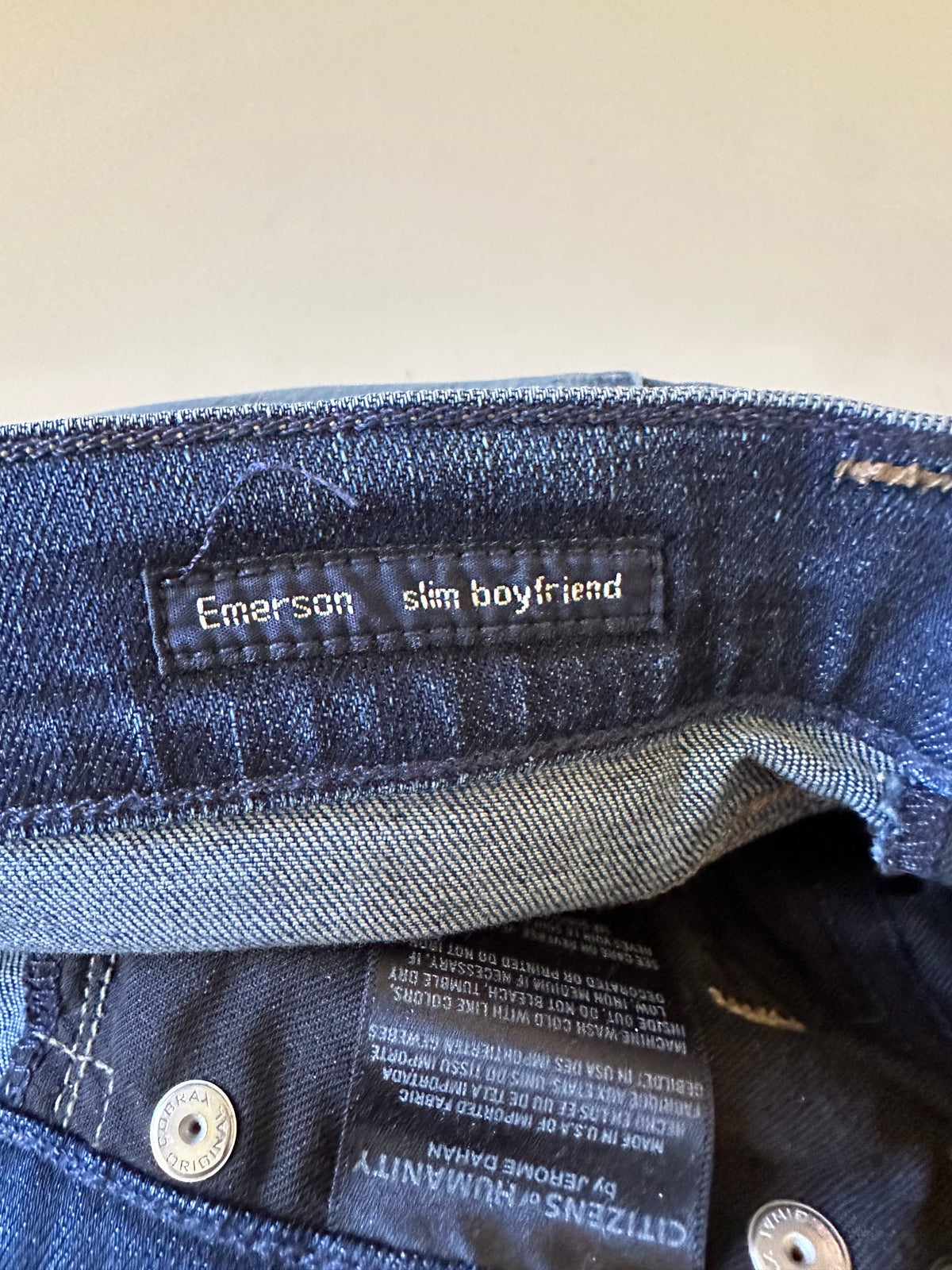 Citizens of Humanity Emerson Slim Boyfriend Jeans in Dark Wash Blue | Size 24