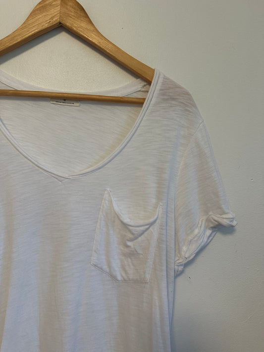 T.la Anthropologie White Slub Knit V-Neck Pocket Short Sleeve T-Shirt | Size Small