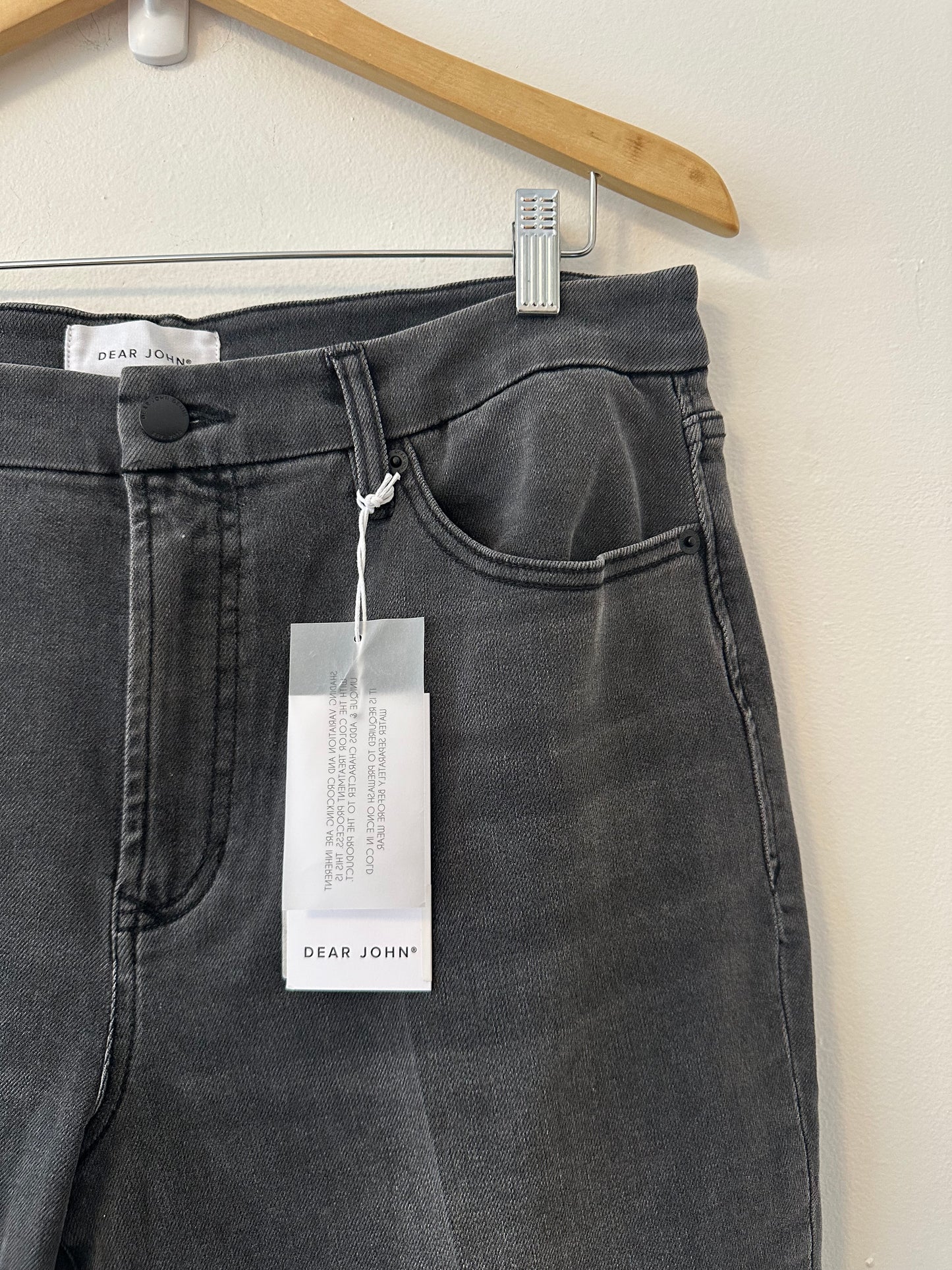 NWT Dear John Denim Jeanne Flare Jean in Crosscreek | Size 32