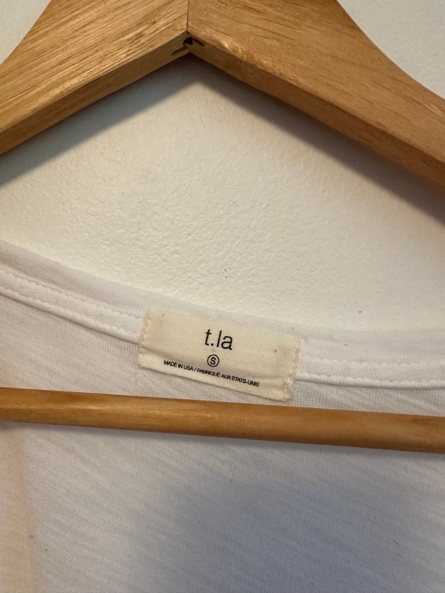 T.la Anthropologie White Slub Knit V-Neck Pocket Short Sleeve T-Shirt | Size Small