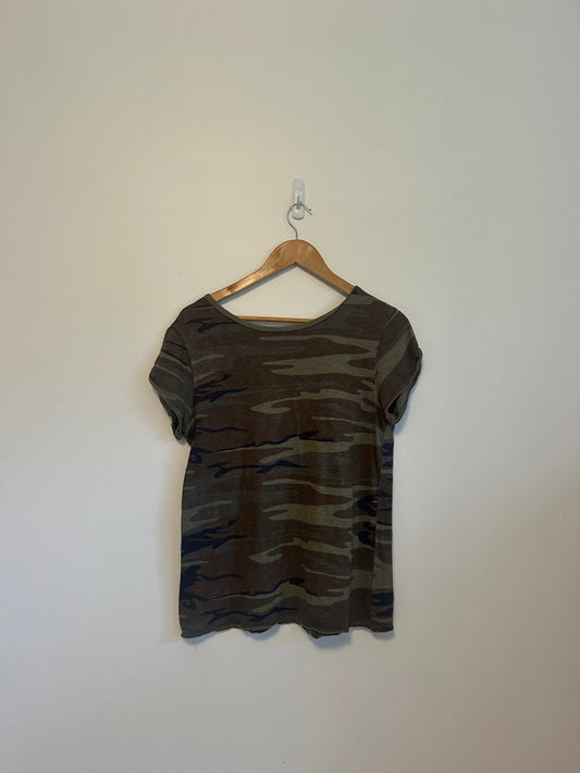 Z Supply Camouflage Slub Cotton Short Sleeve T-Shirt | Size Medium