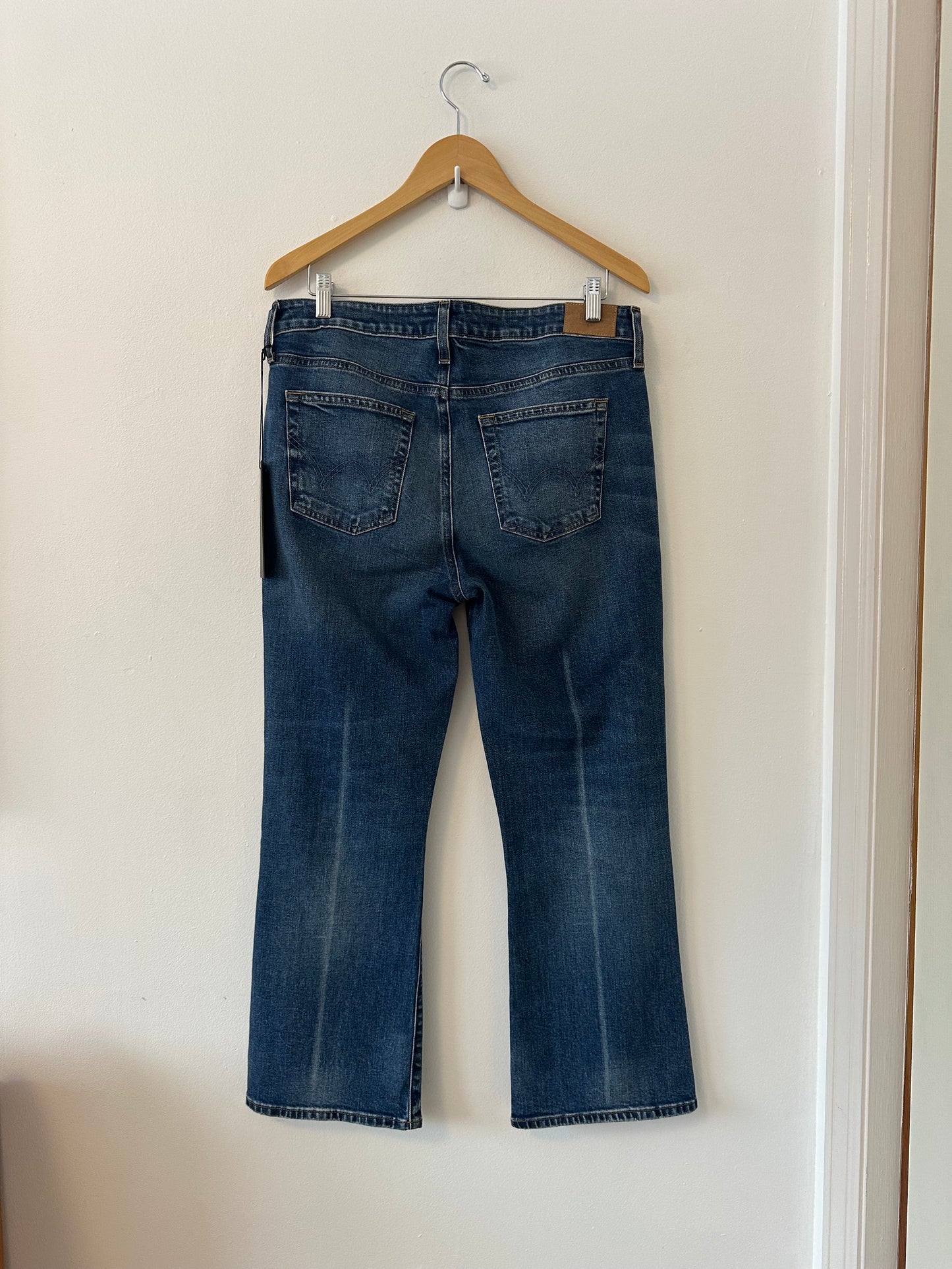 NWT Edwin Lark Ankle Bootcut Jeans in Wilder Wash | Size 32