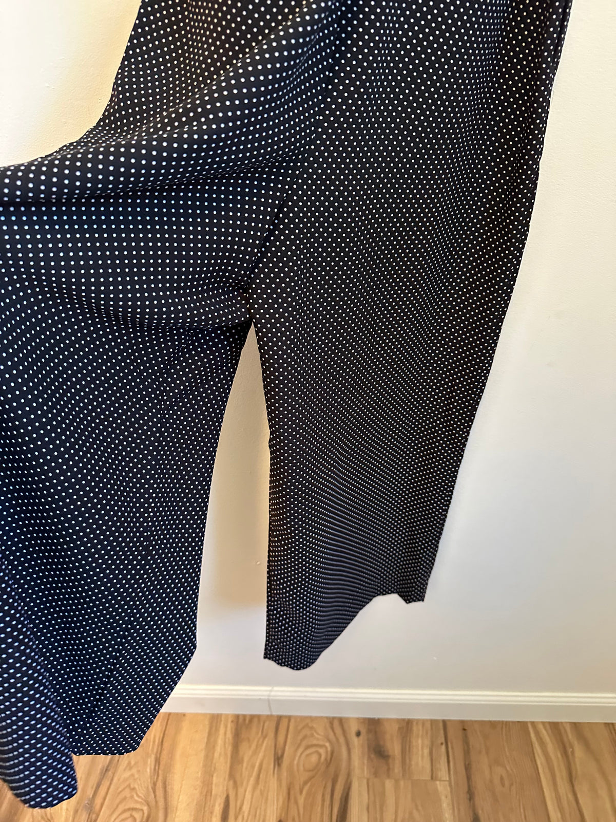 Banana Republic Black Polka Dot V-Neck Wide Leg Jumpsuit with Belt | Size 2