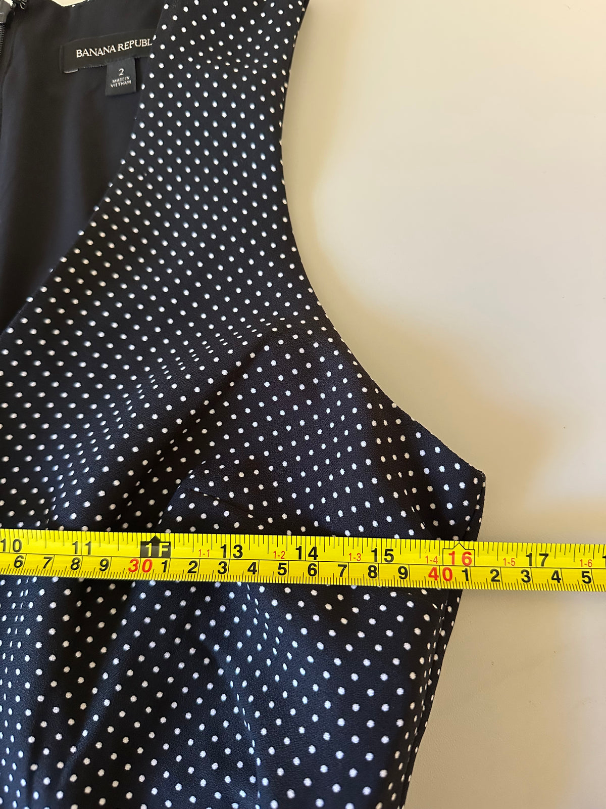 Banana Republic Black Polka Dot V-Neck Wide Leg Jumpsuit with Belt | Size 2