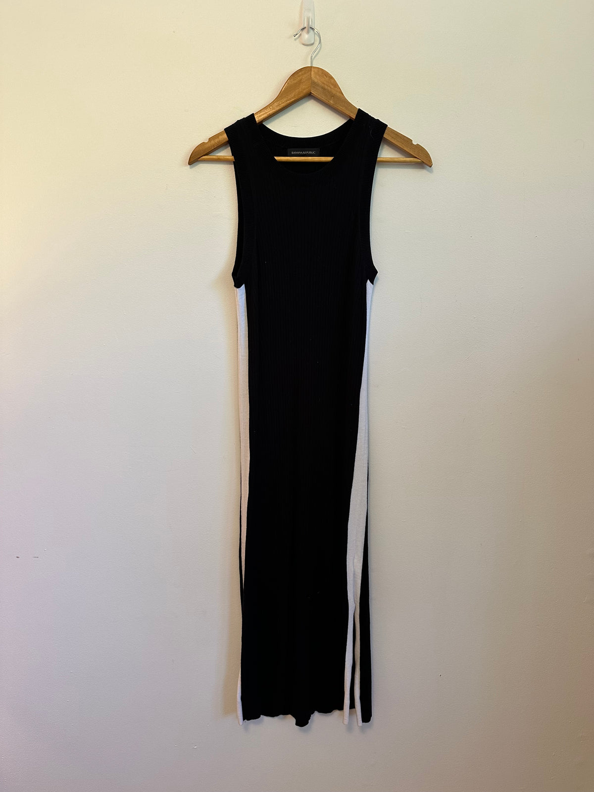 Banana Republic Black Ribbed Knit Sleeveless Side Stripe Midi Dress | Size Small