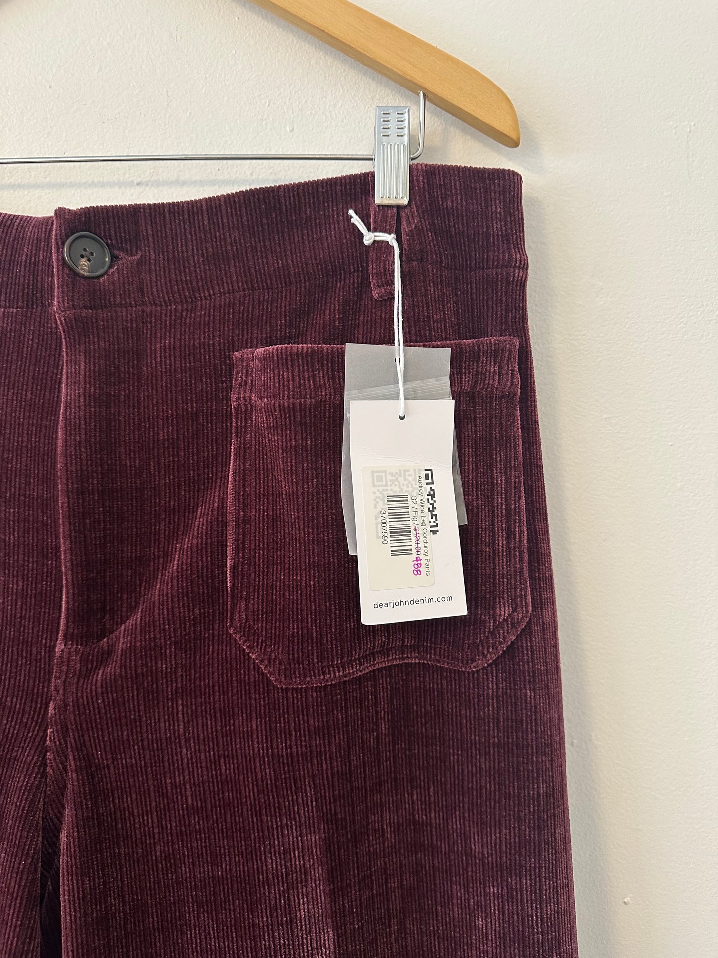 NWT Dear John Wide Leg Patch Pocket Corduroy Pants in Fig | Size 32