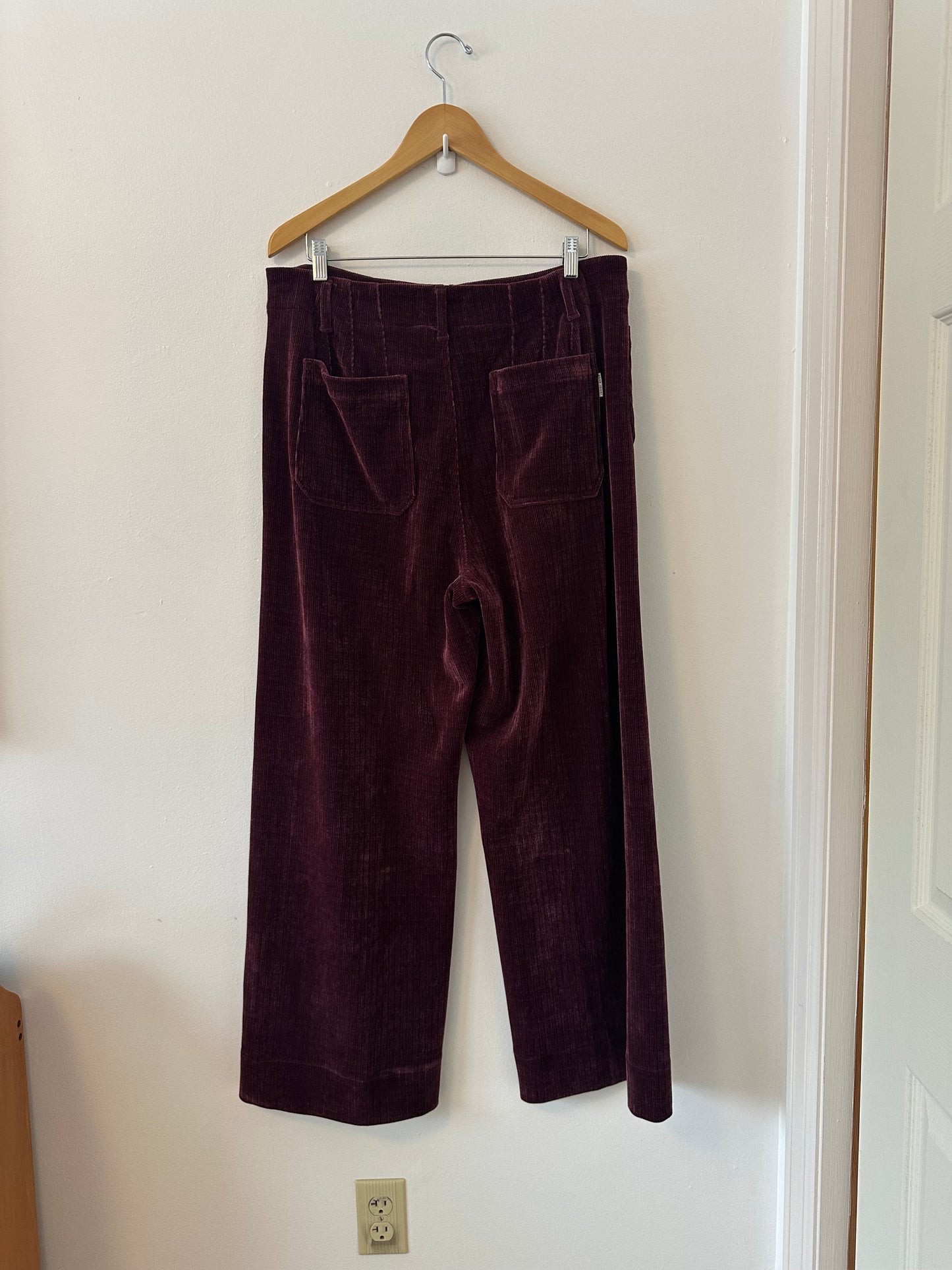 NWT Dear John Wide Leg Patch Pocket Corduroy Pants in Fig | Size 32