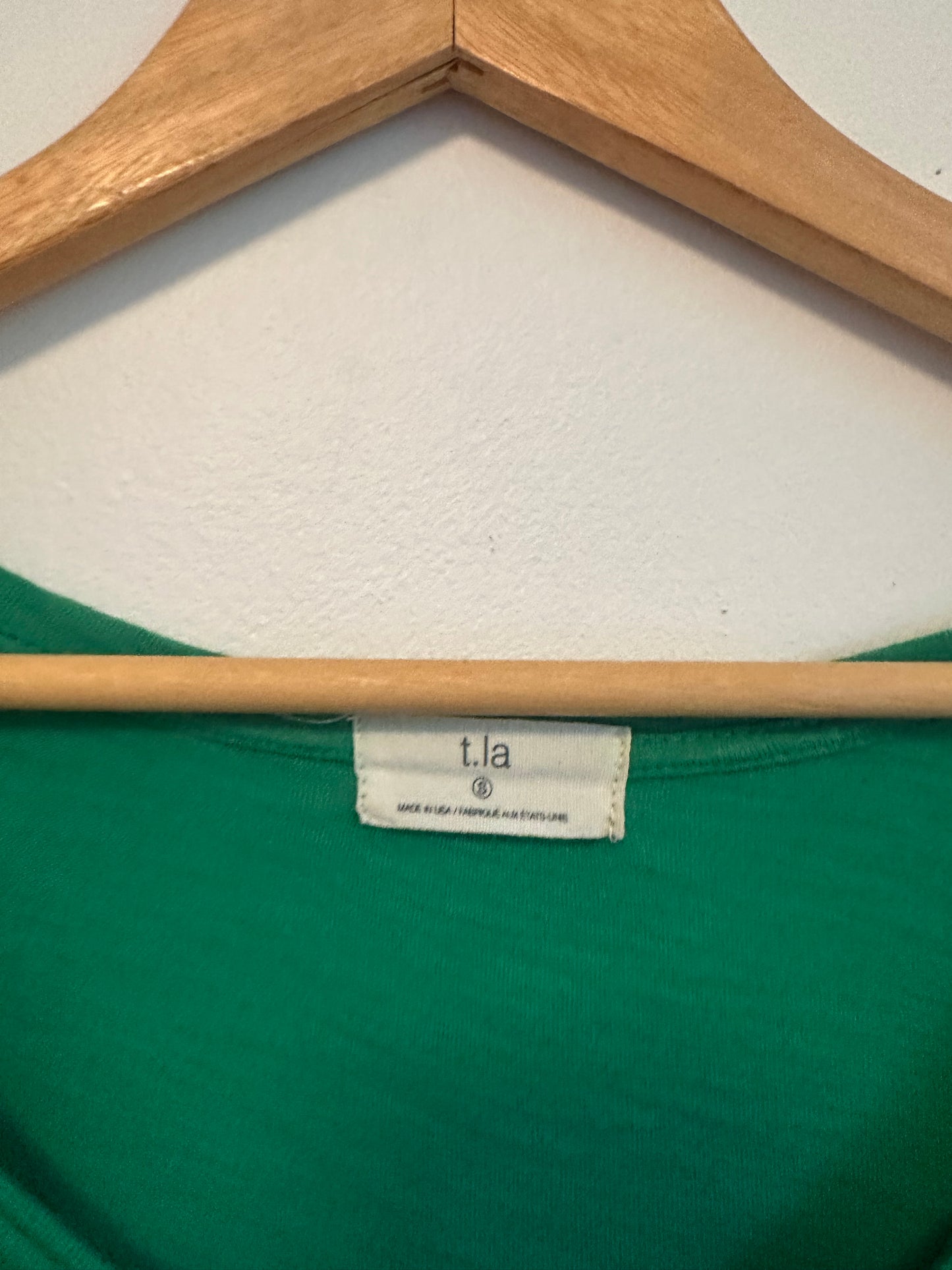 T.LA Anthropologie Green V-Neck Slub Pocket Rolled Sleeve T-Shirt | Size Small