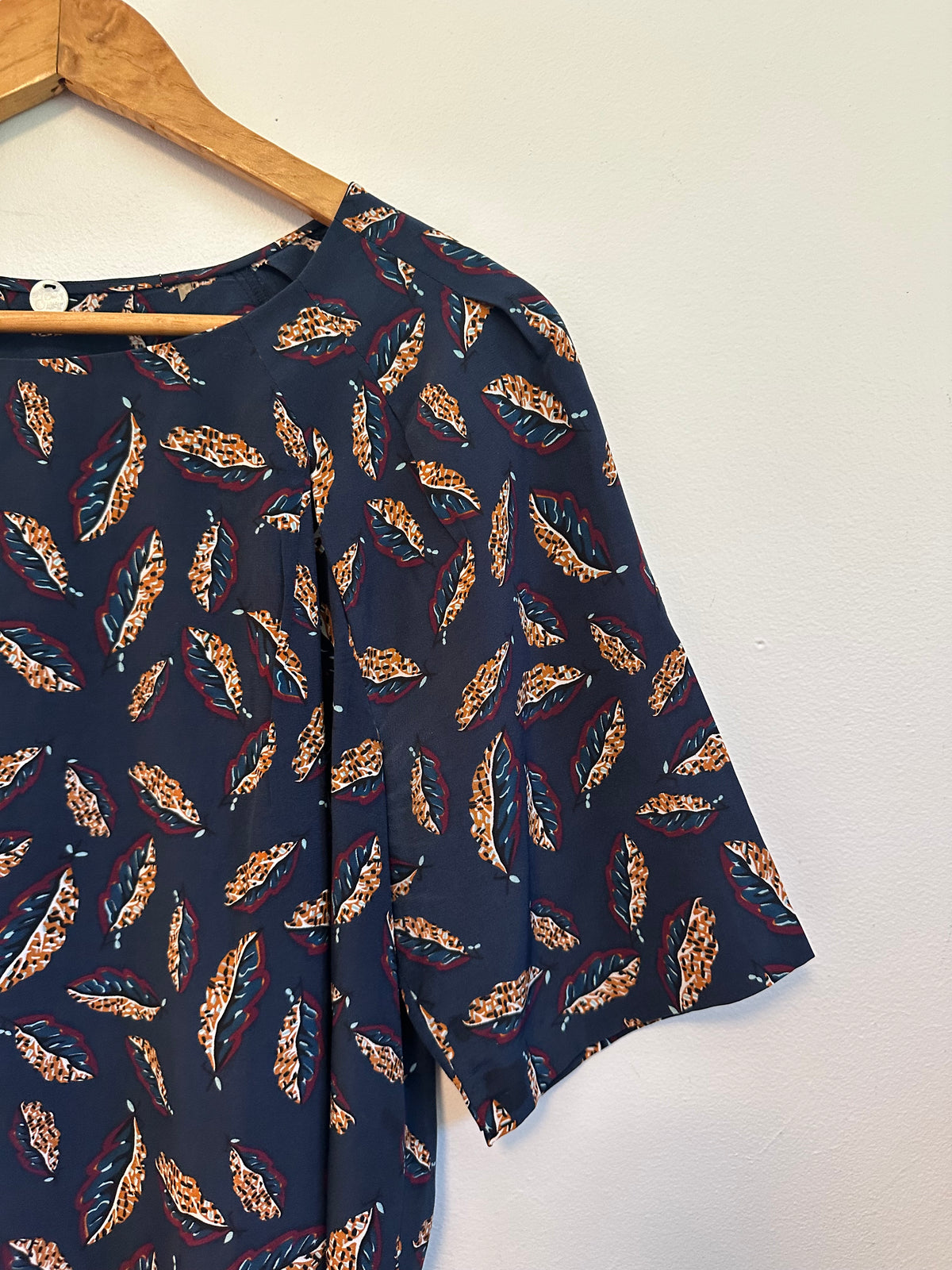 Margaret O'Leary Navy Blue Feather Print 100% Silk Short Sleeve Blouse