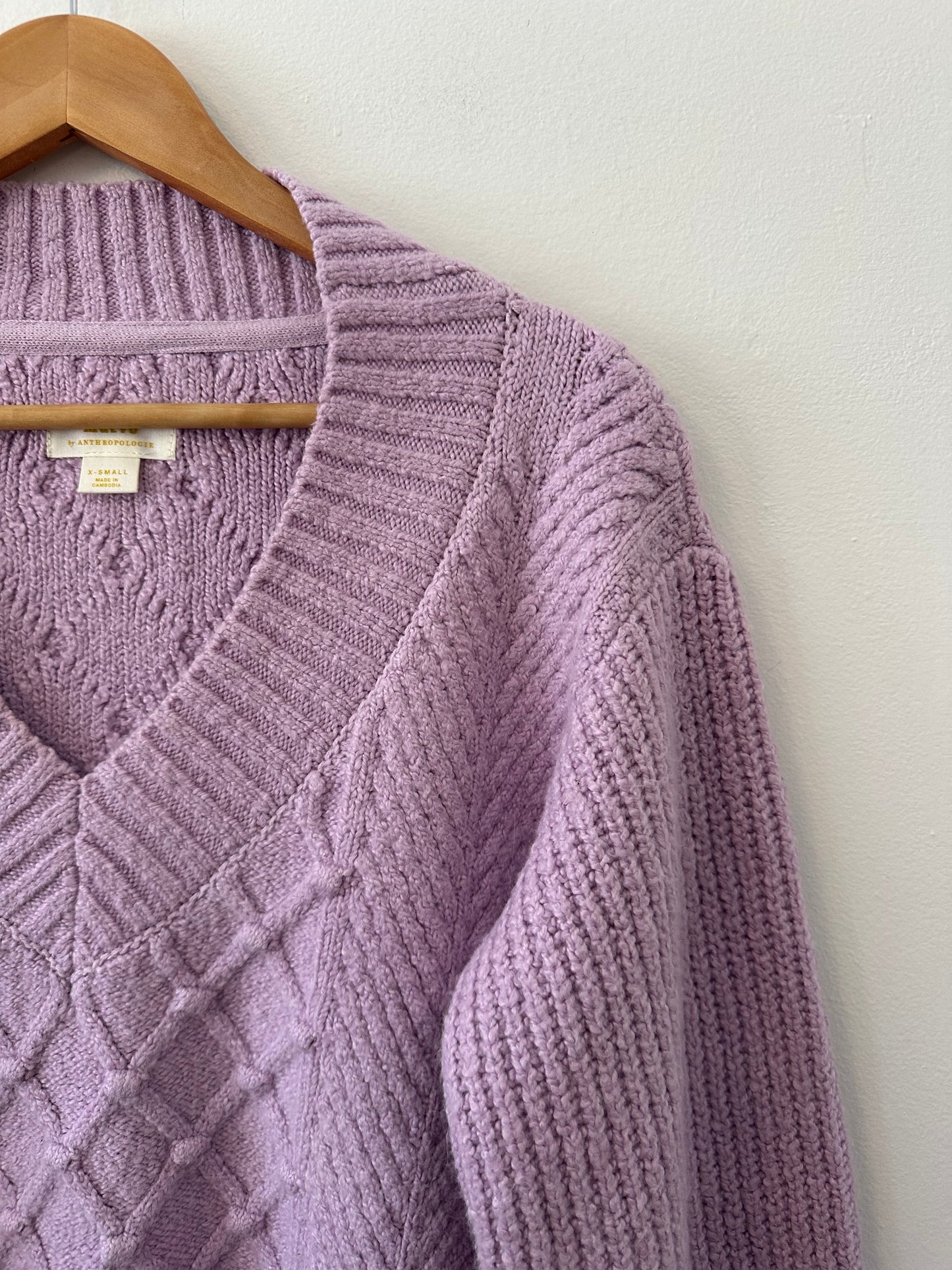 Anthropologie Maeve Tilly V-Neck Pullover Sweater in Lilac Purple | Size XS