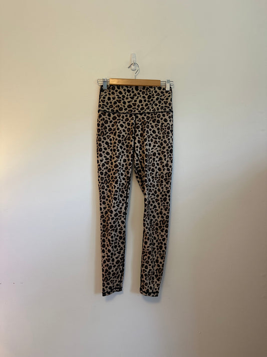 Colorfulkoala Leopard Print High Waisted Leggings | Size Medium