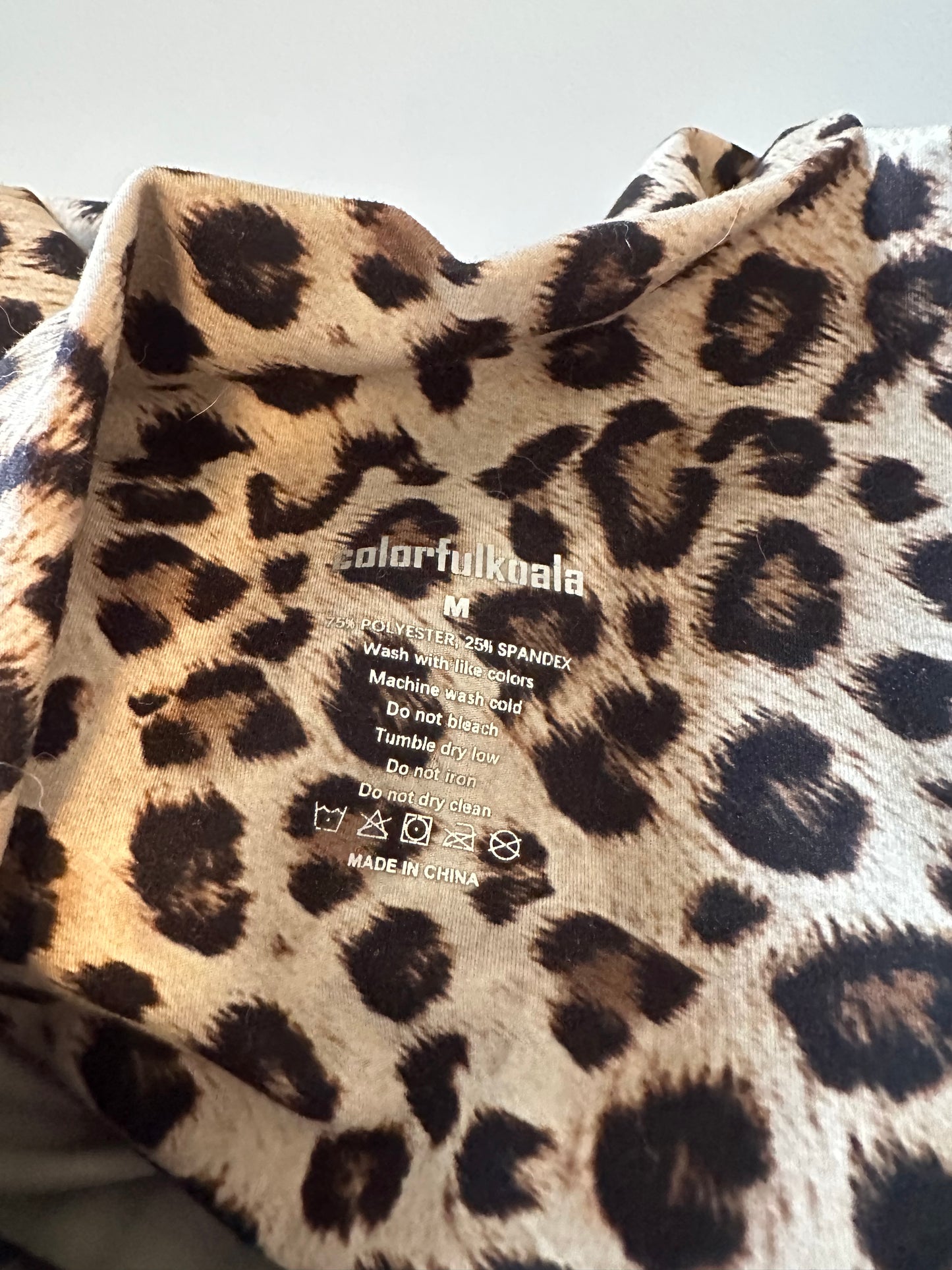 Colorfulkoala Leopard Print High Waisted Leggings | Size Medium