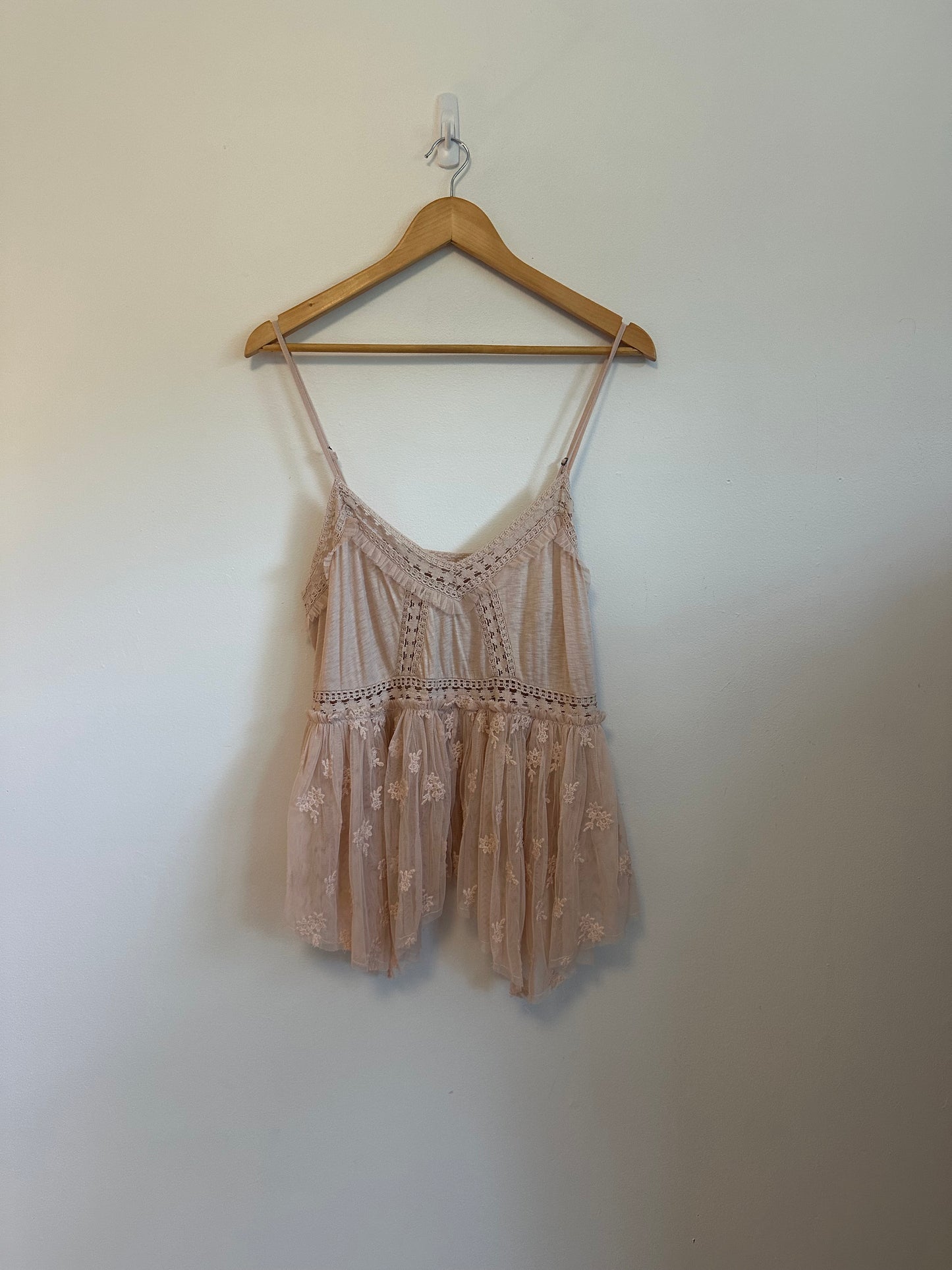 Lucky Brand Dusty Rose Embroidered Tulle Peplum Camisole Top | Size Large