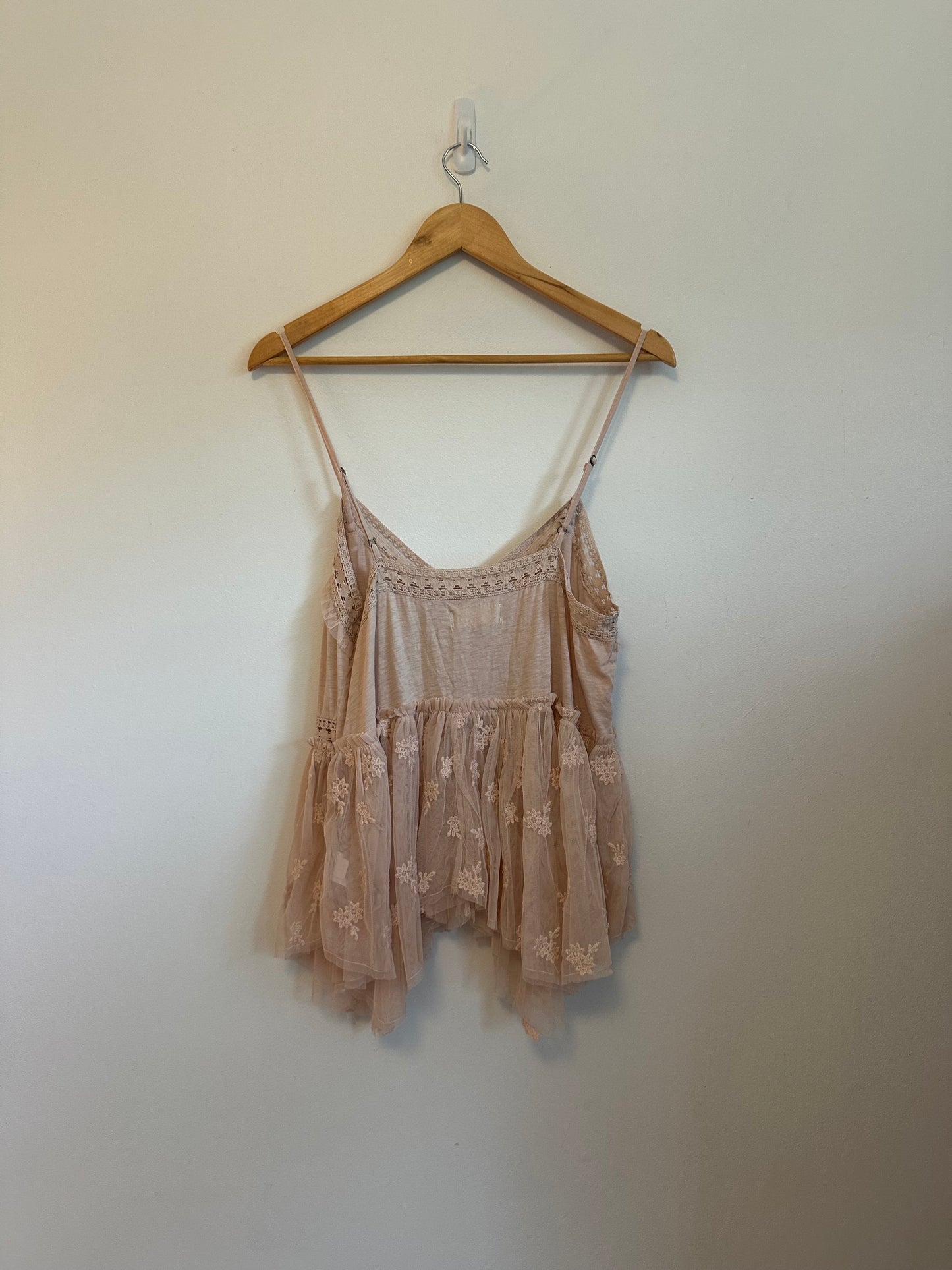 Lucky Brand Dusty Rose Embroidered Tulle Peplum Camisole Top | Size Large