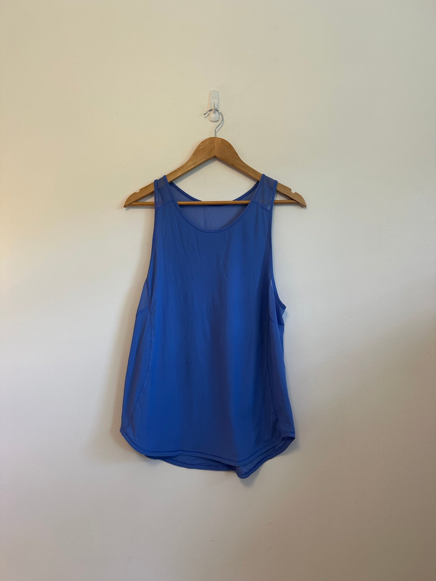 Lululemon Sculpt  Mesh Back Sleeveless Athletic Tank Top in Blue