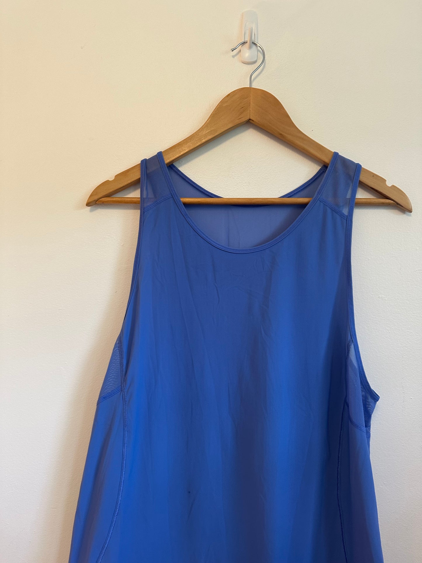 Lululemon Sculpt  Mesh Back Sleeveless Athletic Tank Top in Blue