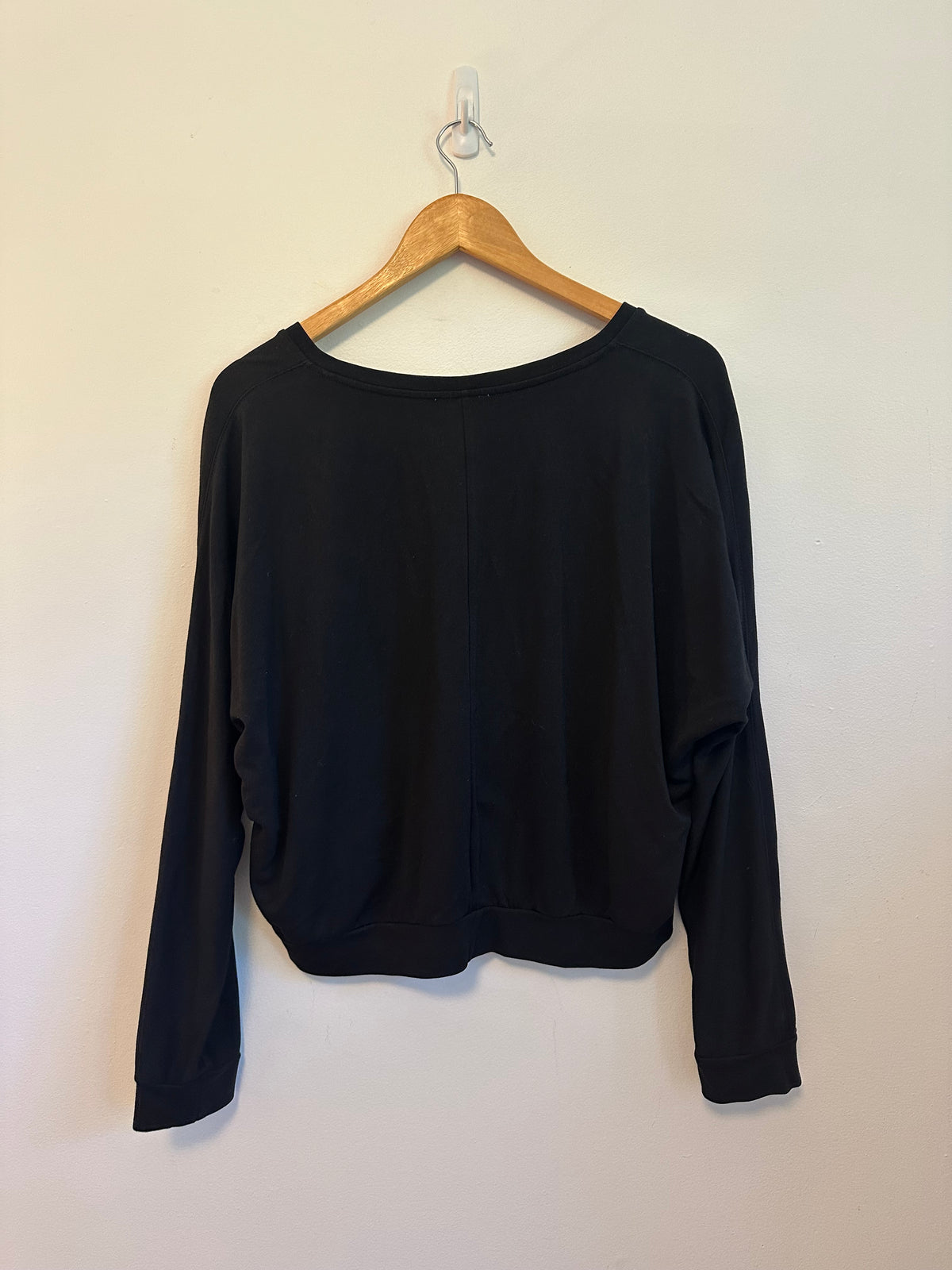 Lilla P Black V-Neck Dolman Long Sleeve Top | Size Large