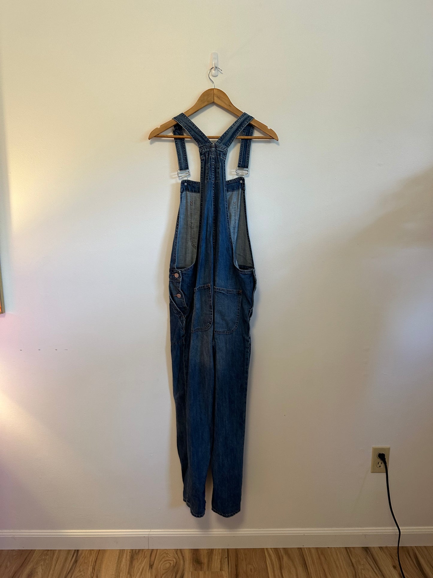 Gap Denim Relaxed Straight Leg Jean Overalls | Size Medium