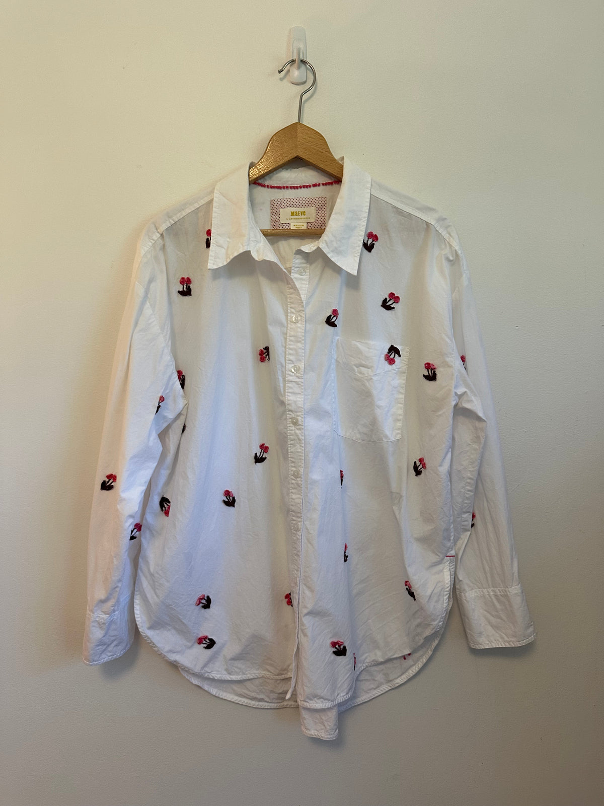Maeve x Anthropologie Embroidered Cherry Blossom Button Down Shirt | Size Medium