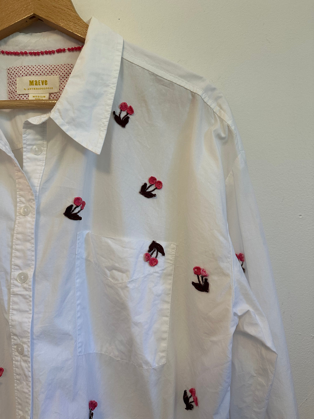 Maeve x Anthropologie Embroidered Cherry Blossom Button Down Shirt | Size Medium