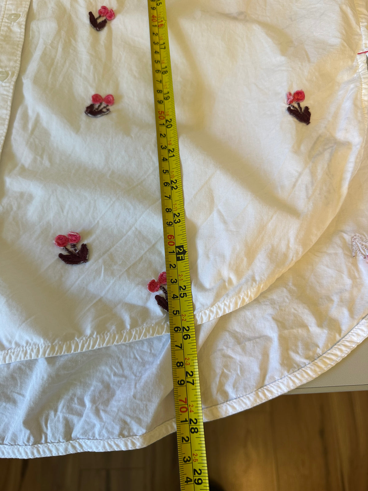 Maeve x Anthropologie Embroidered Cherry Blossom Button Down Shirt | Size Medium