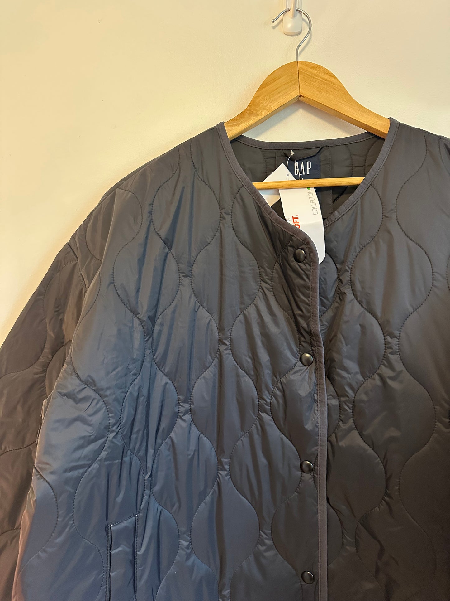 NWT GAP Recycled Lightweight Oversized Quilted Liner Jacket in Black | Size Large