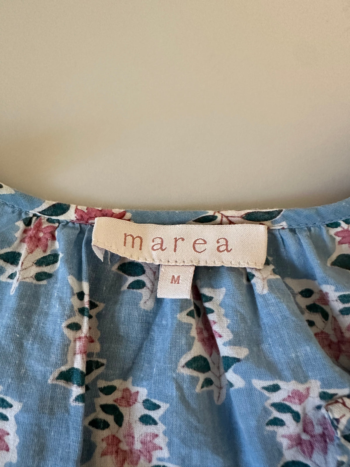 Marea Blue Floral Block Print Ruffle Cap Sleeve Cotton V-Neck Top | Size Medium