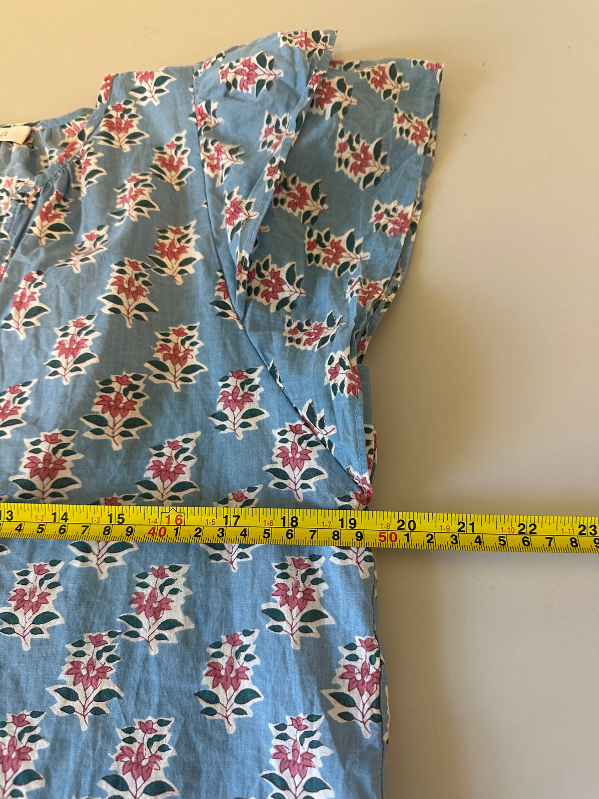 Marea Blue Floral Block Print Ruffle Cap Sleeve Cotton V-Neck Top | Size Medium