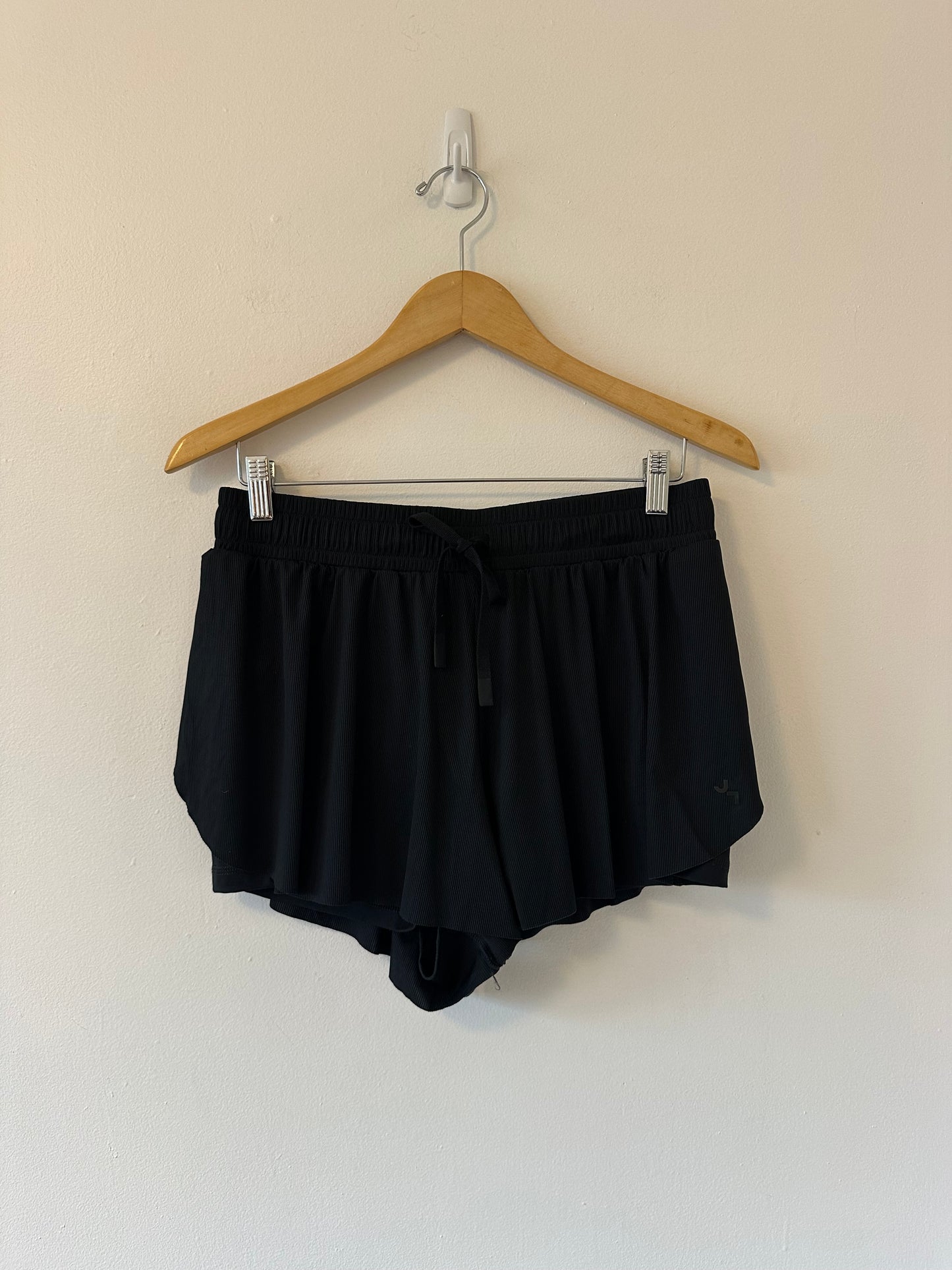 Joy Lab Black Elastic Drawstring Waist Pleated Athletic Shorts | Size Medium