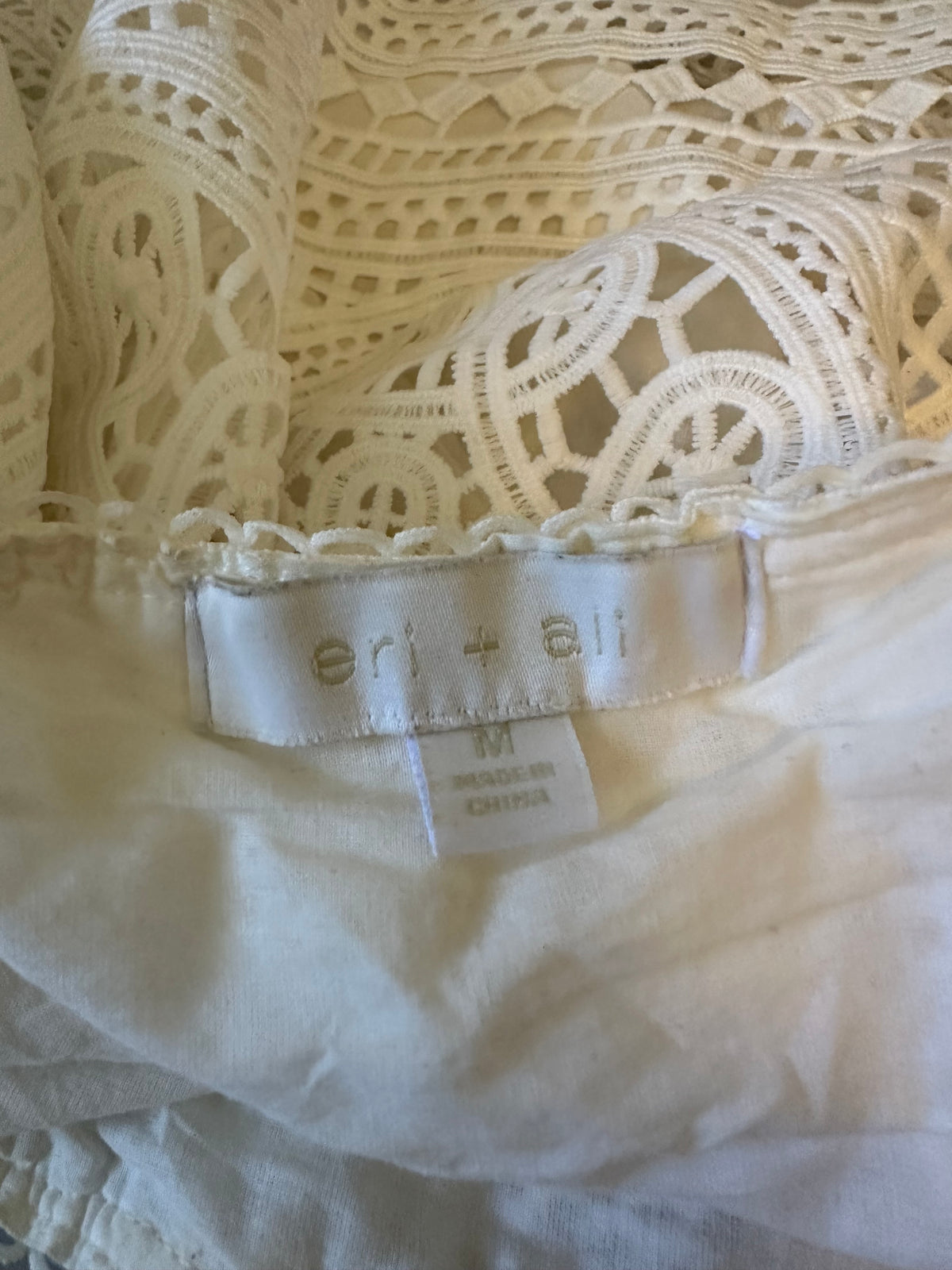 Eri + Ali x Anthropologie White Guipure Lace Ruffle Strap Top | Size Medium