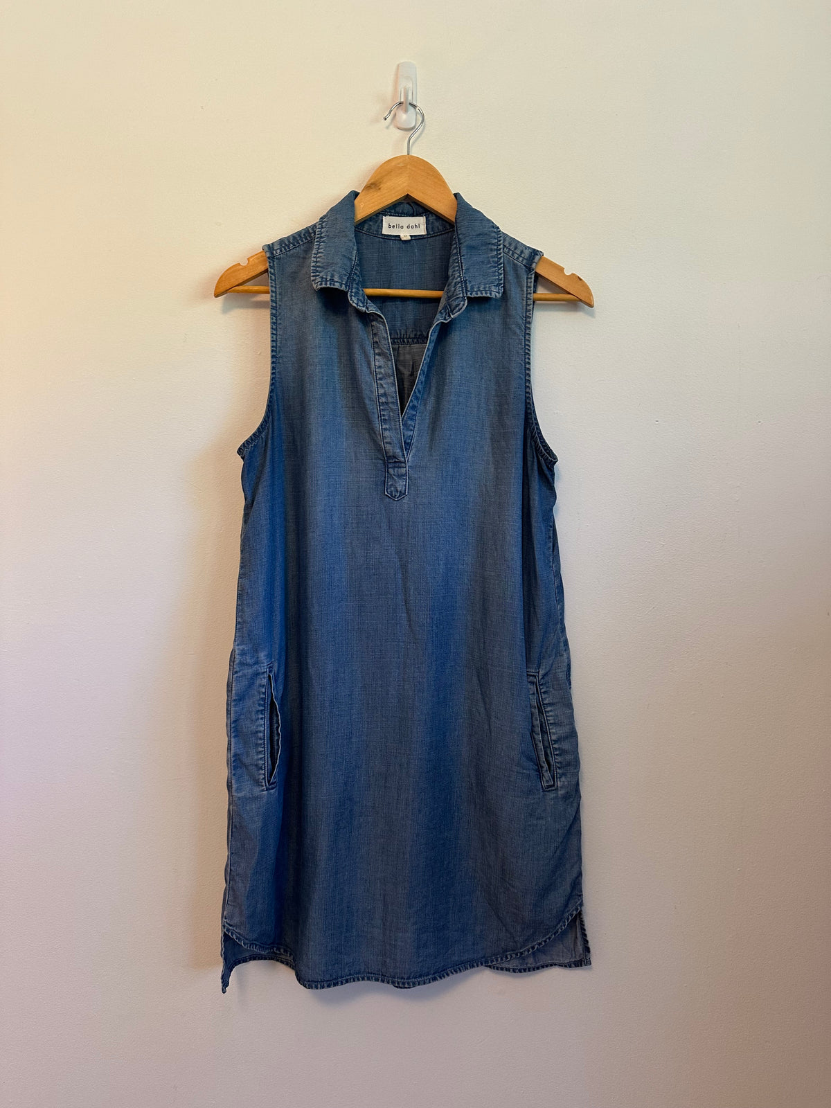 Bella Dahl Blue Tencel Sleeveless Shift Dress | Size Medium