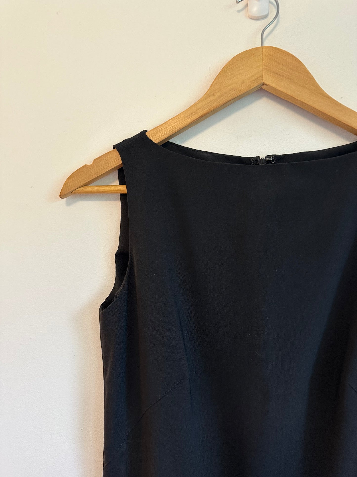 Theory Bergdorf Goodman Black Wool Blend Sleeveless Sheath Dress | Size 4