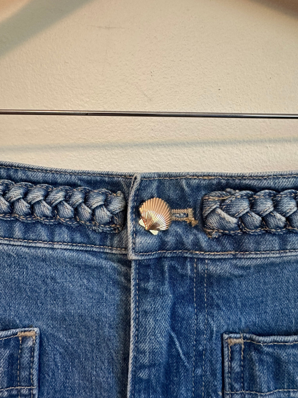 Madewell x Lisa Says Gah Braided Waist Shell Button Denim Shorts | Size 28