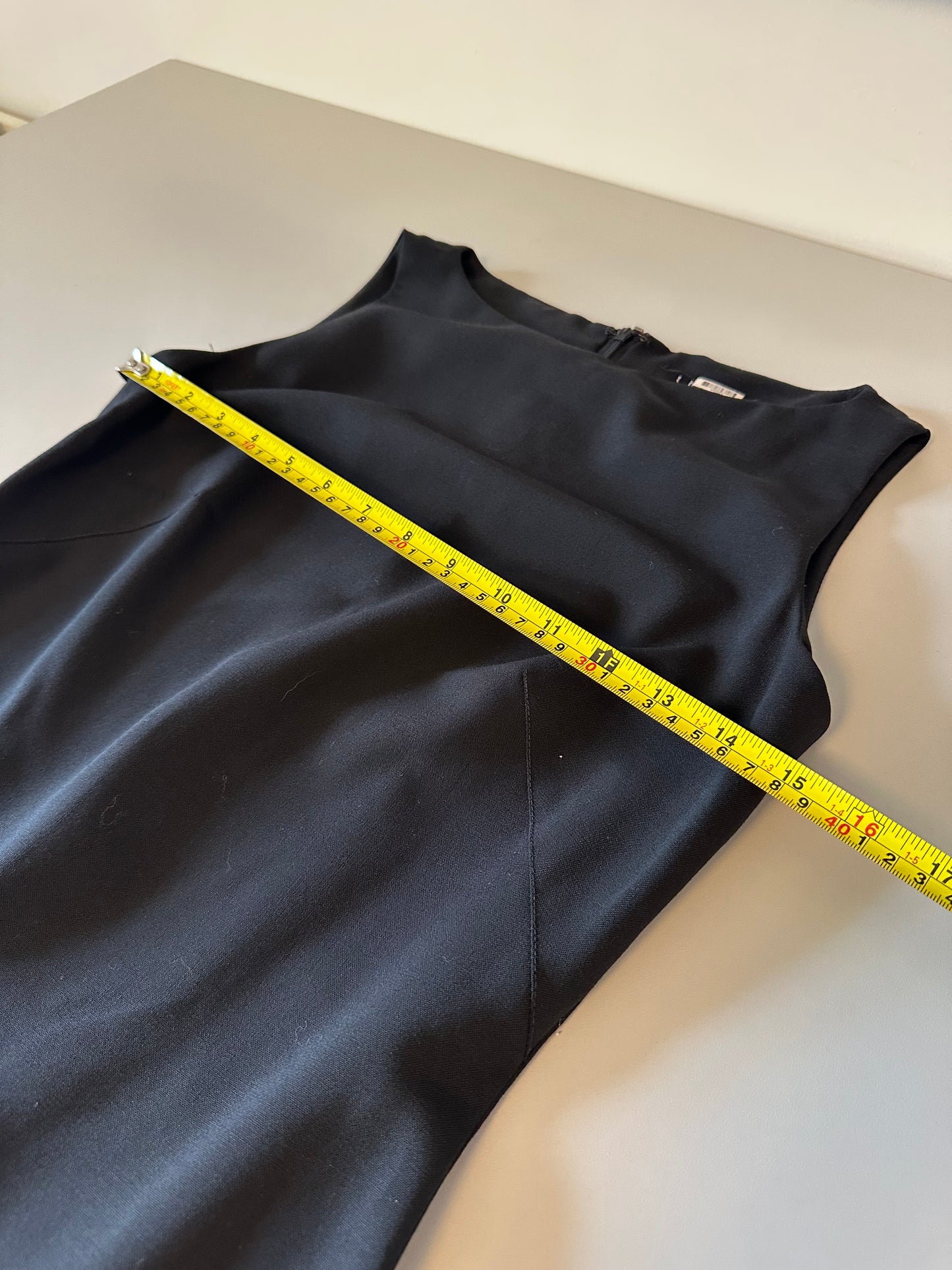 Theory Bergdorf Goodman Black Wool Blend Sleeveless Sheath Dress | Size 4