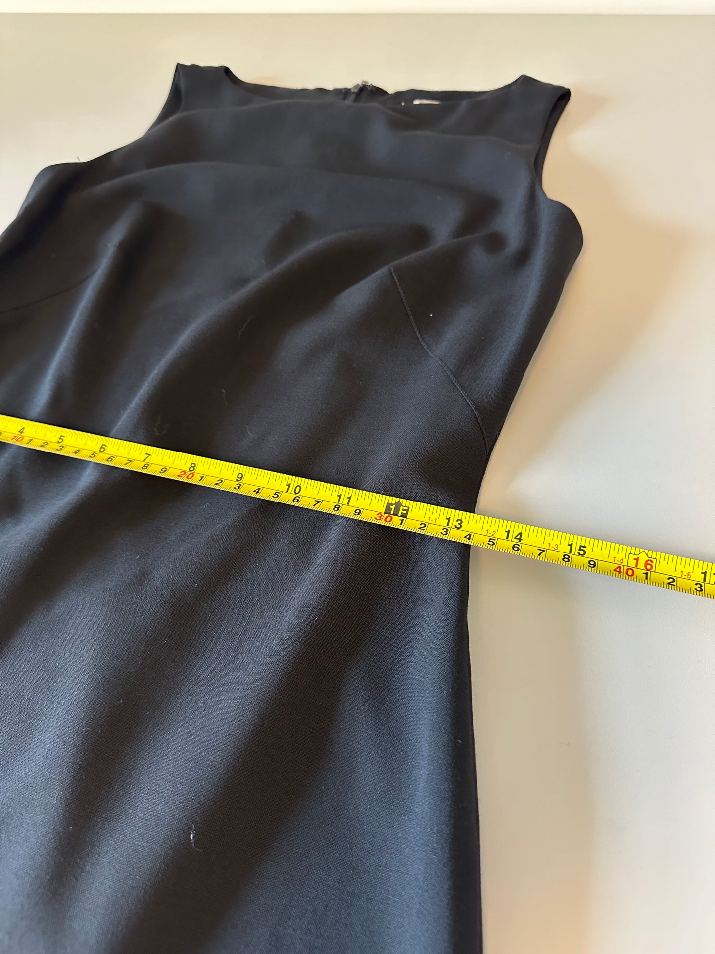 Theory Bergdorf Goodman Black Wool Blend Sleeveless Sheath Dress | Size 4