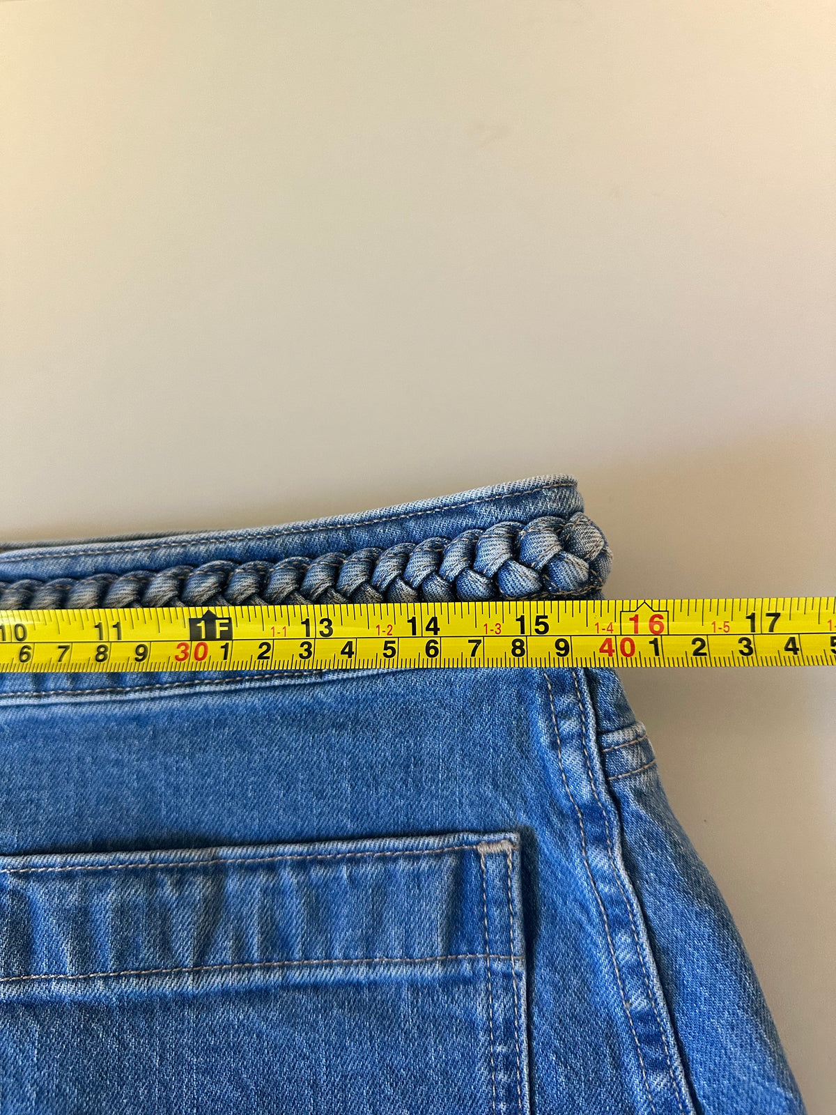 Madewell x Lisa Says Gah Braided Waist Shell Button Denim Shorts | Size 28