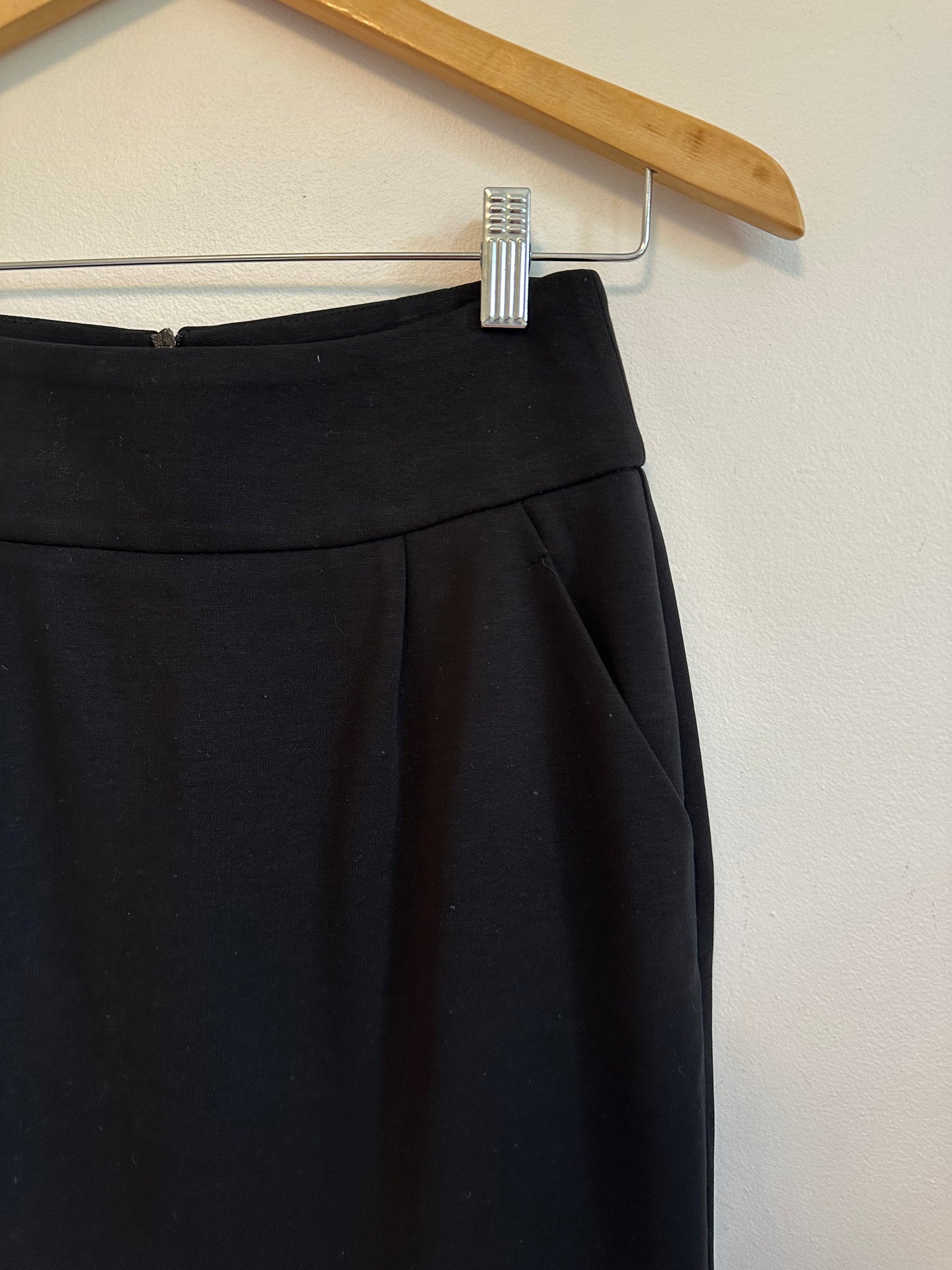 Barneys New York Co-Op Black Lyocell Blend Pencil Skirt | Size 4
