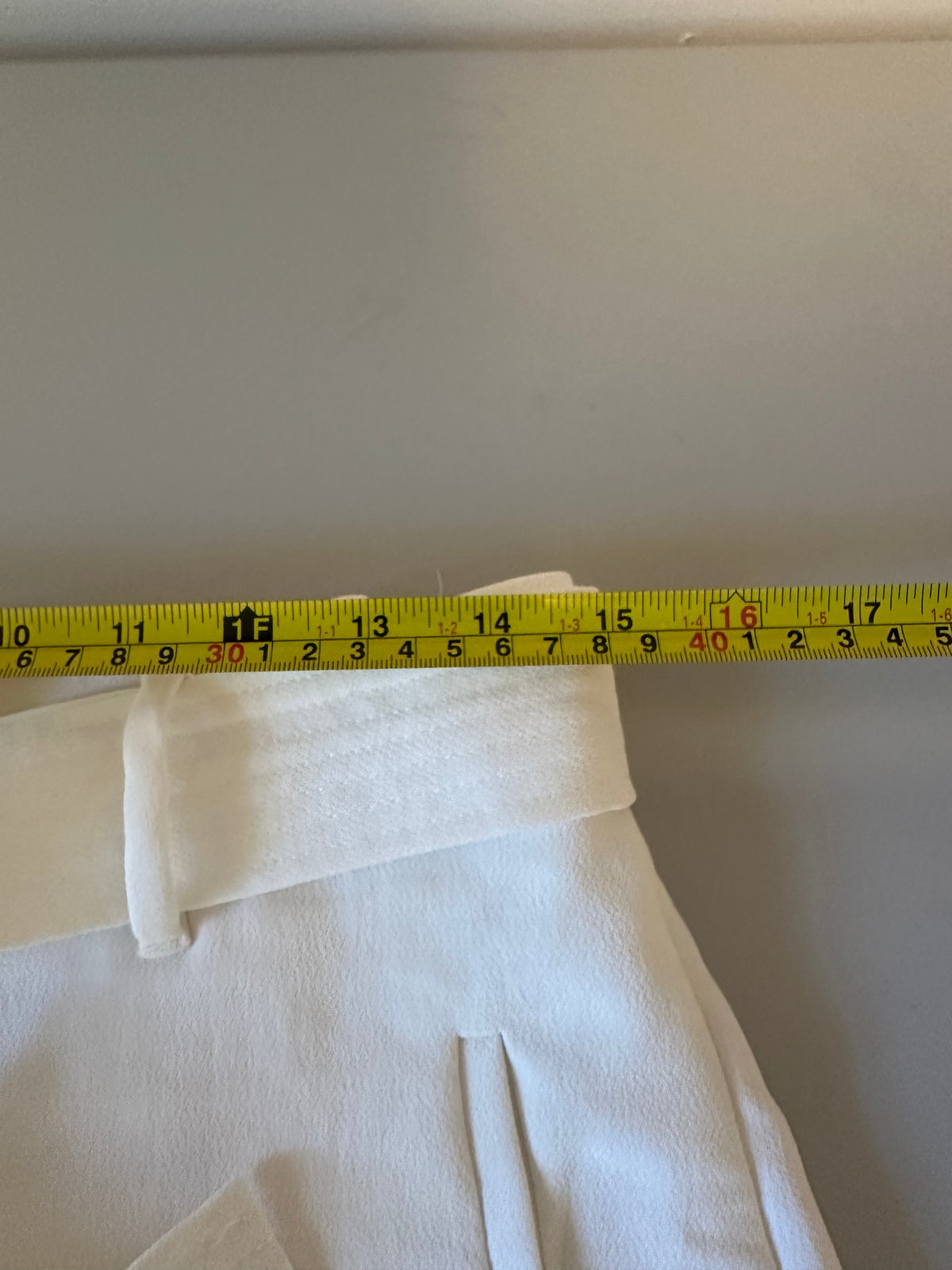 1.STATE White High Waisted Tie Belted Shorts | Size 6