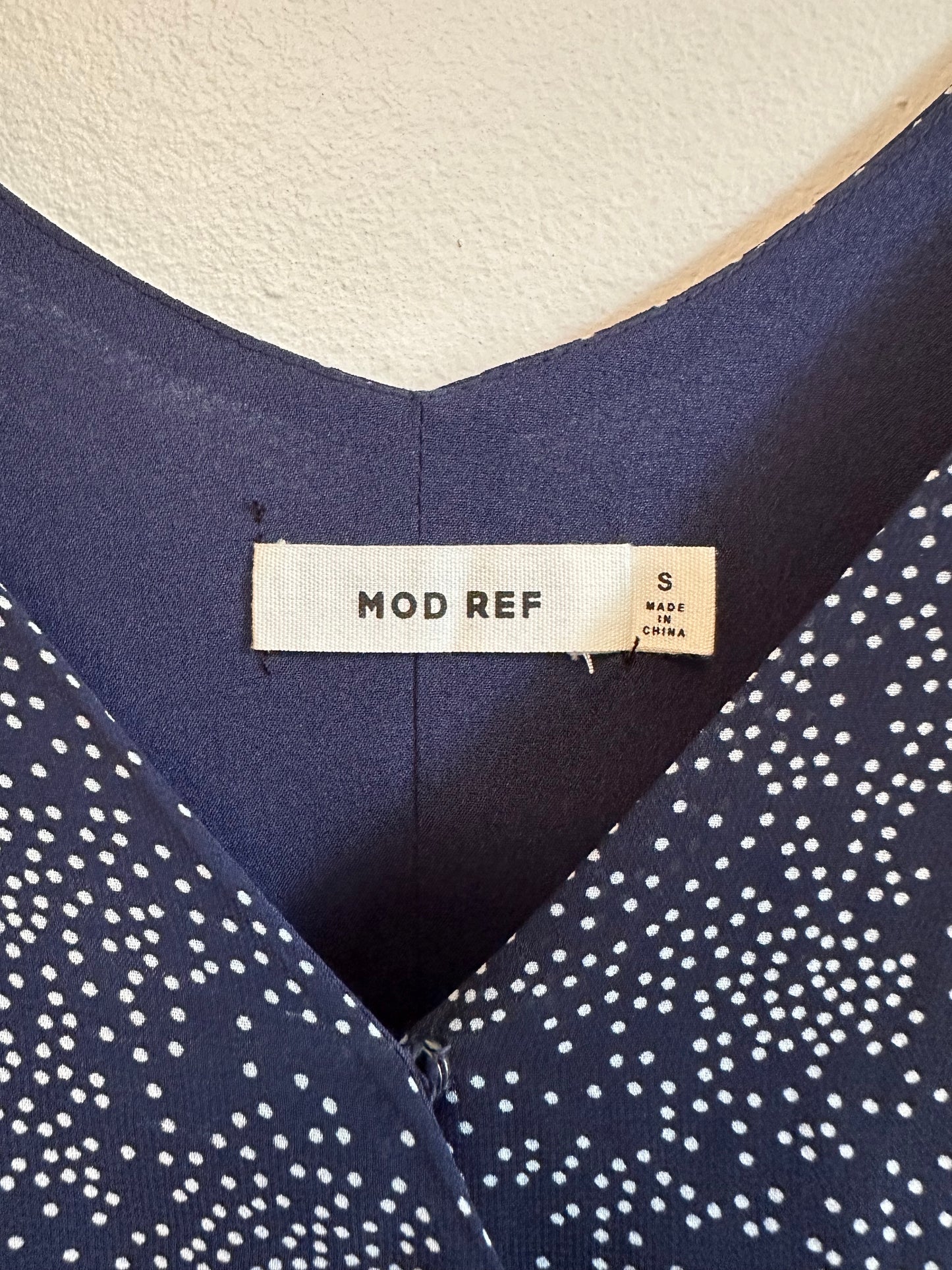 MOD REF Polka Dot Sleeveless Wrap V-Neck Midi Dress V-Neck | Size Small