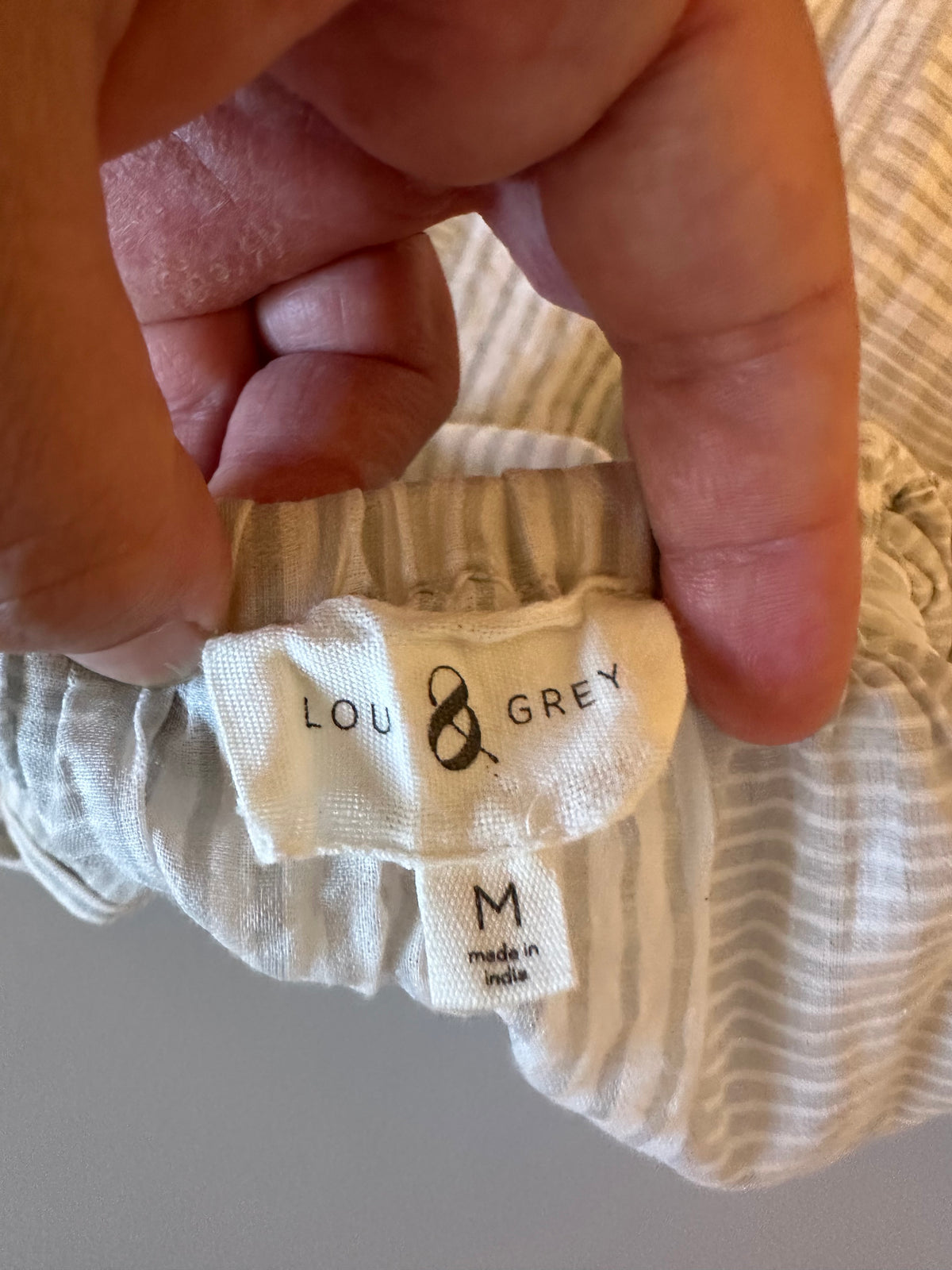 Lou & Grey Gray and White Striped Cold Shoulder Cotton Gauze Top | Size Medium