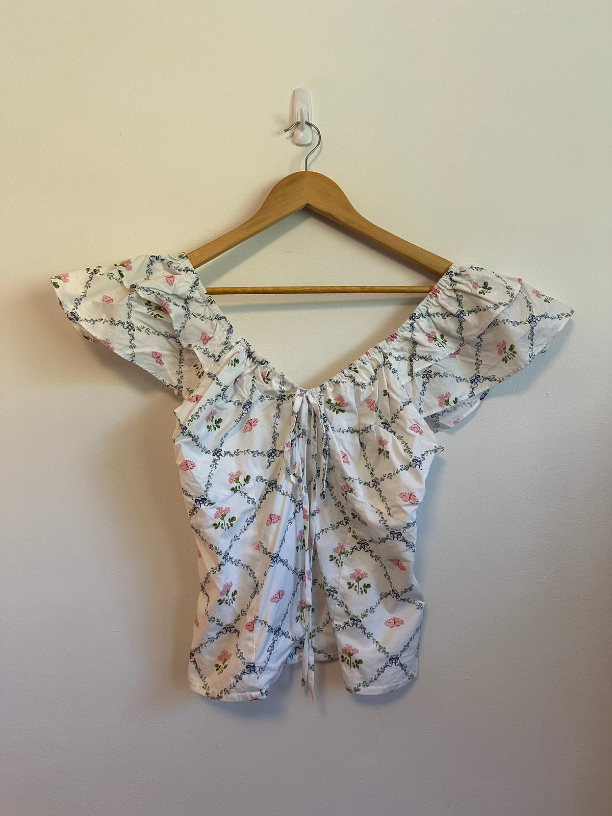 Hill House Home The Zuri Top in Blue Ribbon Floral | Size Medium