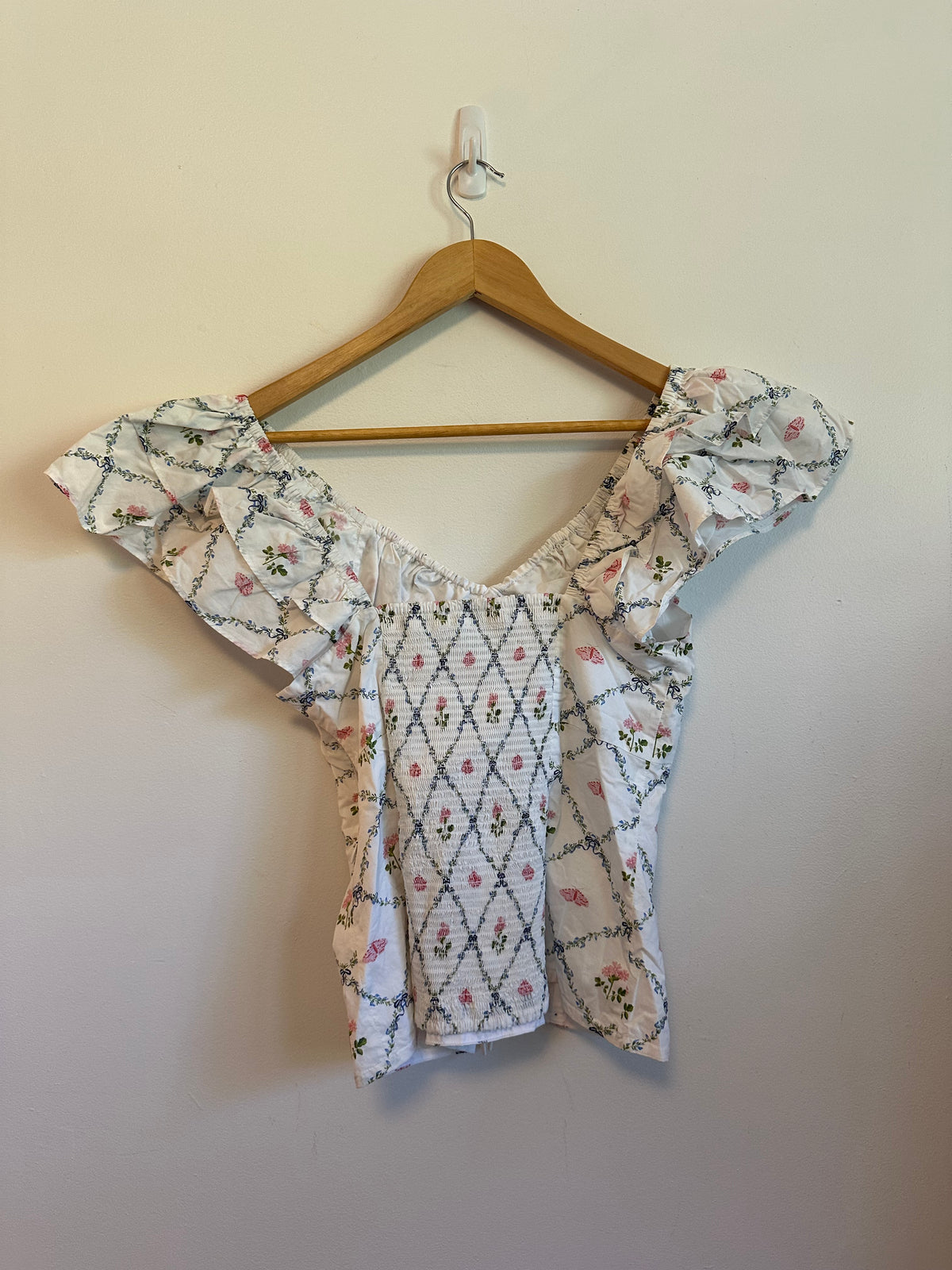 Hill House Home The Zuri Top in Blue Ribbon Floral | Size Medium